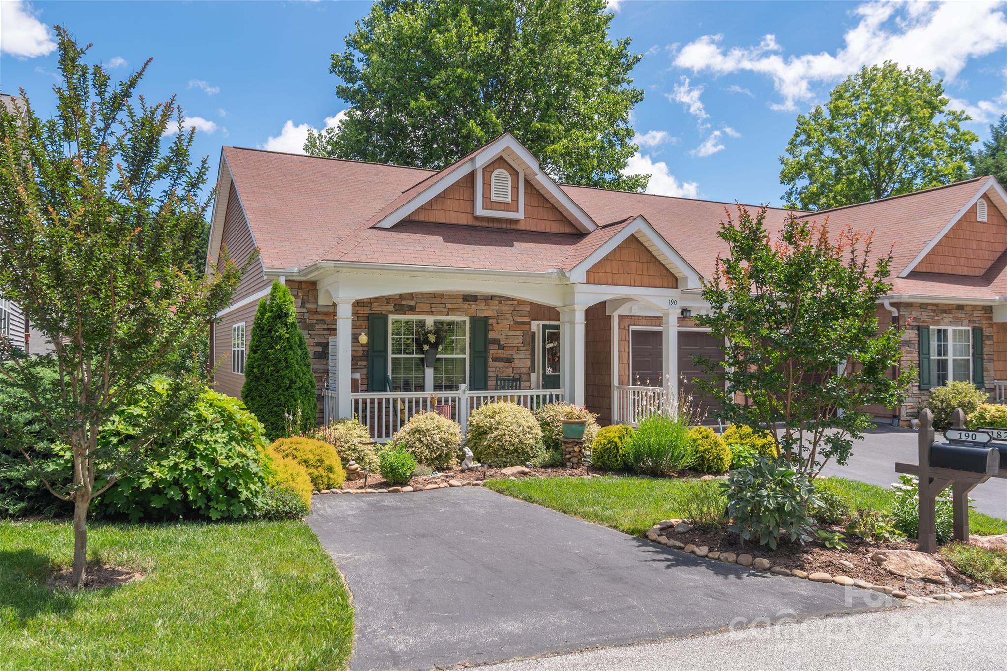 190 Shaws Creek Farm Road Property Photo 1