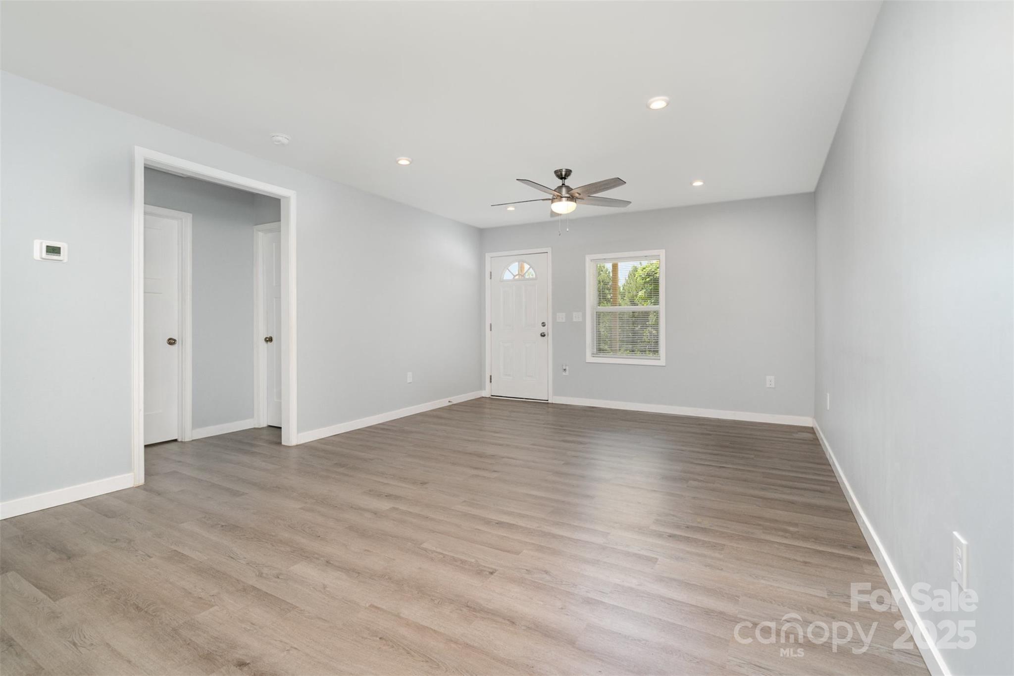 213 Pinewood Drive Property Photo 5