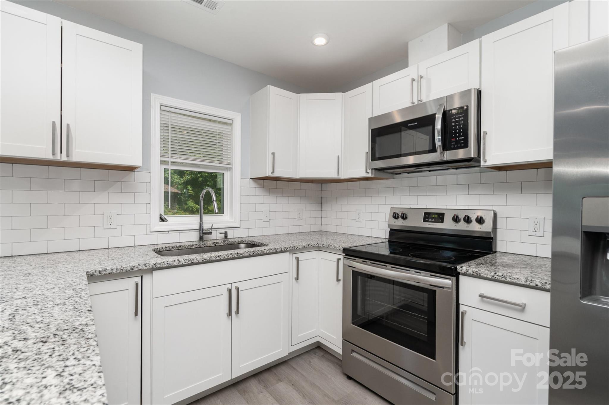 213 Pinewood Drive Property Photo 10