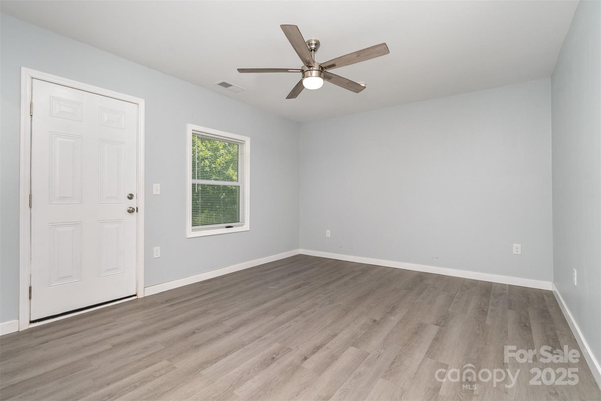 213 Pinewood Drive Property Photo 13