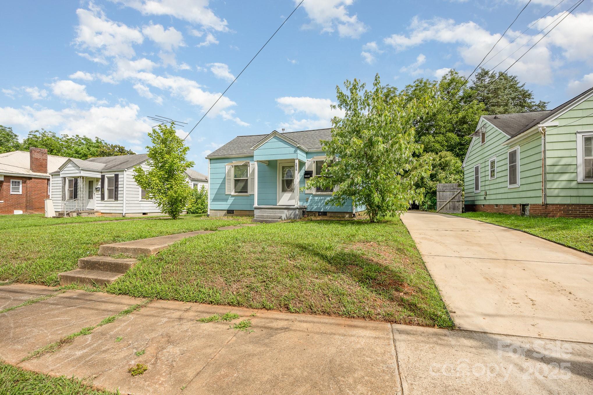 1019 Richard Street Property Photo 4