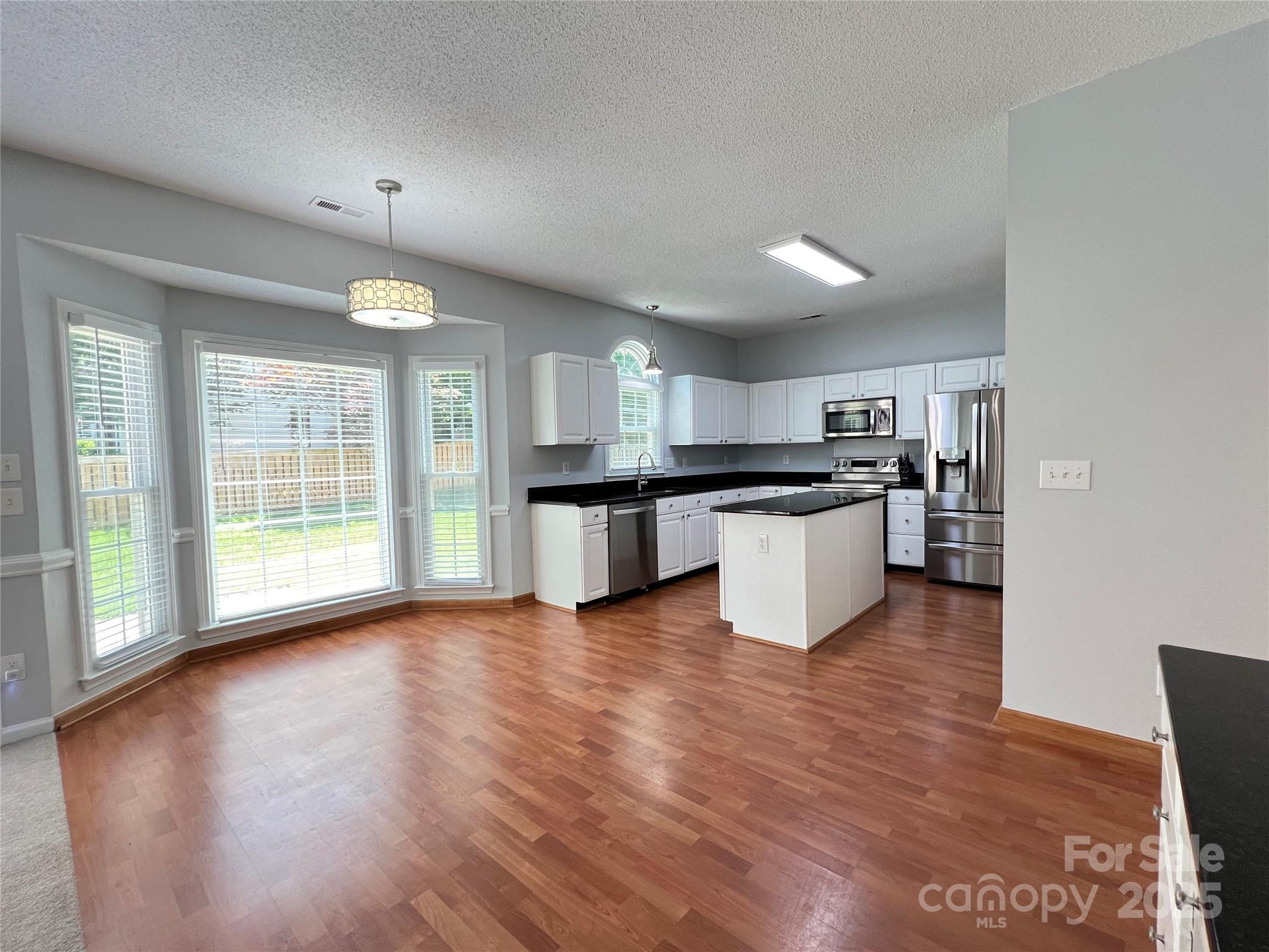 2609 Lamp Post Lane Property Photo 10