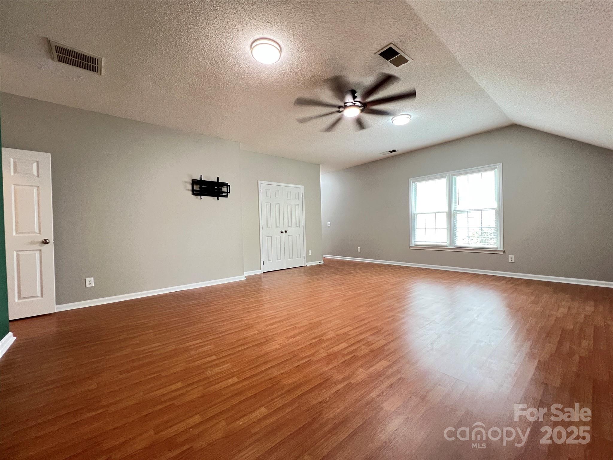 2609 Lamp Post Lane Property Photo 28