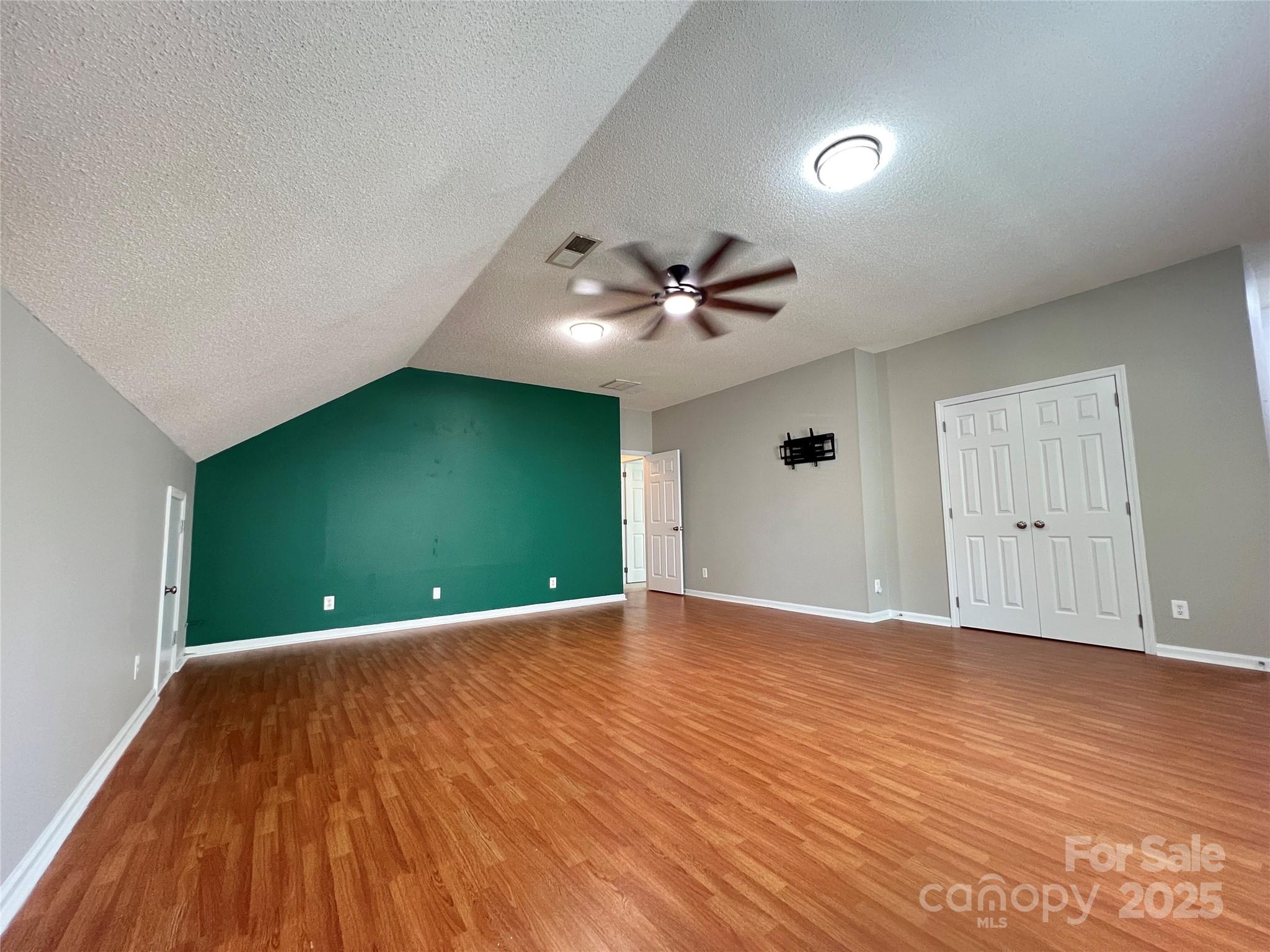 2609 Lamp Post Lane Property Photo 29