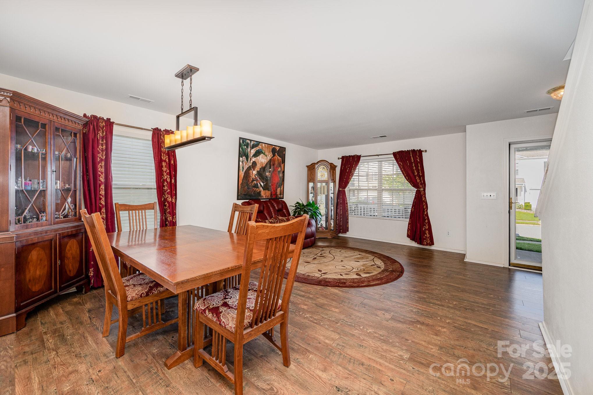 9822 Bayview Parkway Property Photo 13