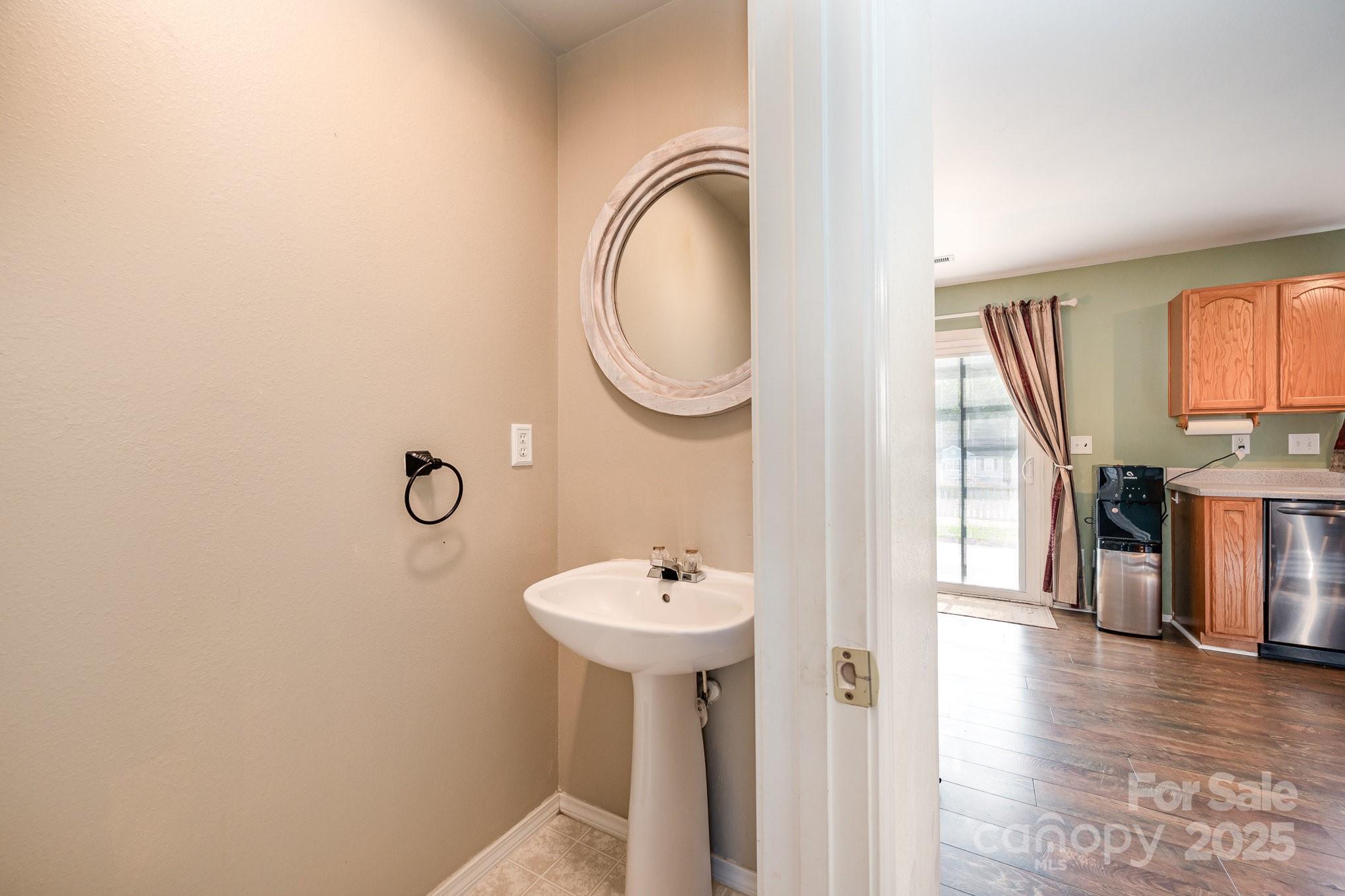 9822 Bayview Parkway Property Photo 18