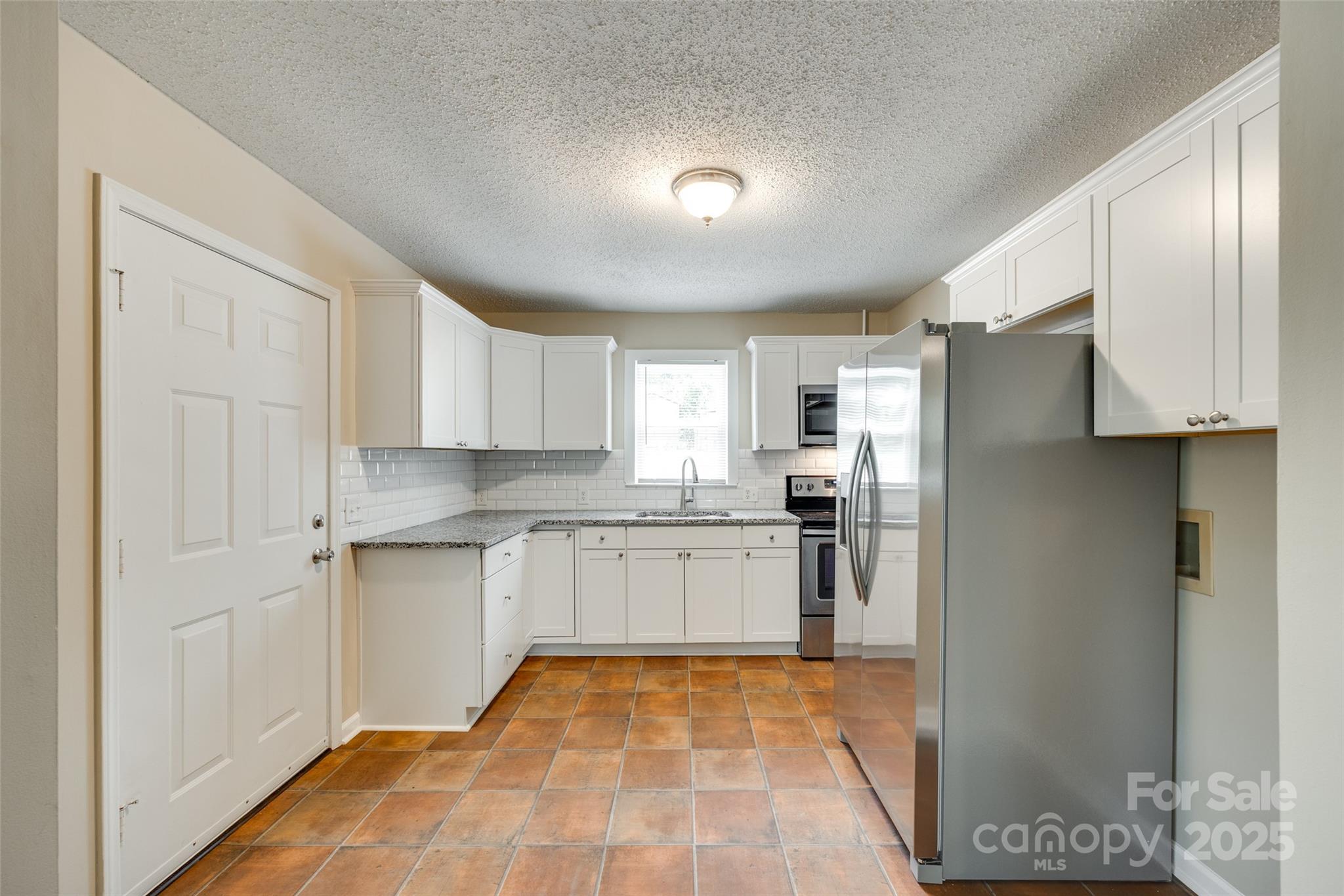 814 Grace Street Property Photo 12