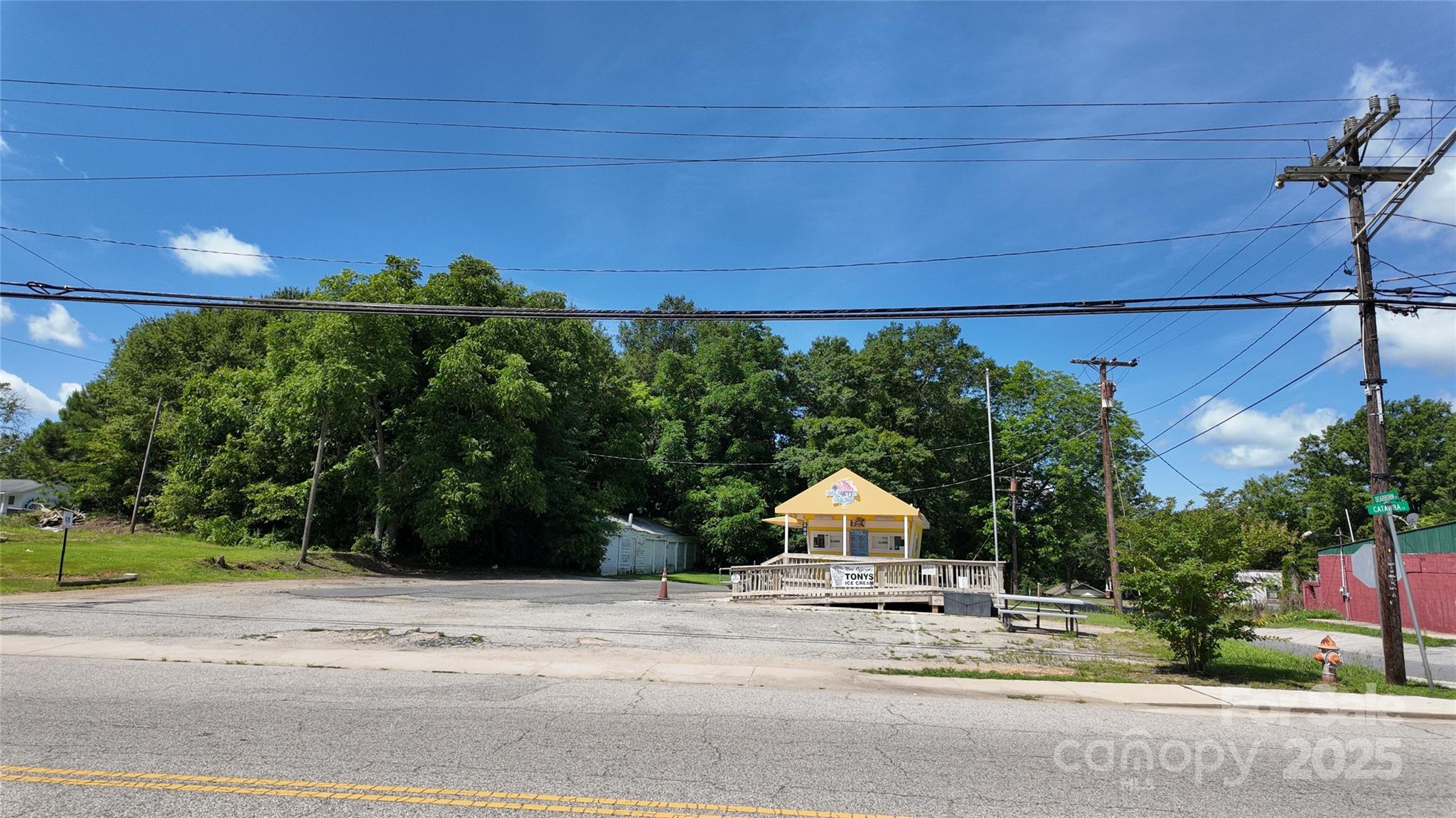 200 Dearborn Street Property Photo 2