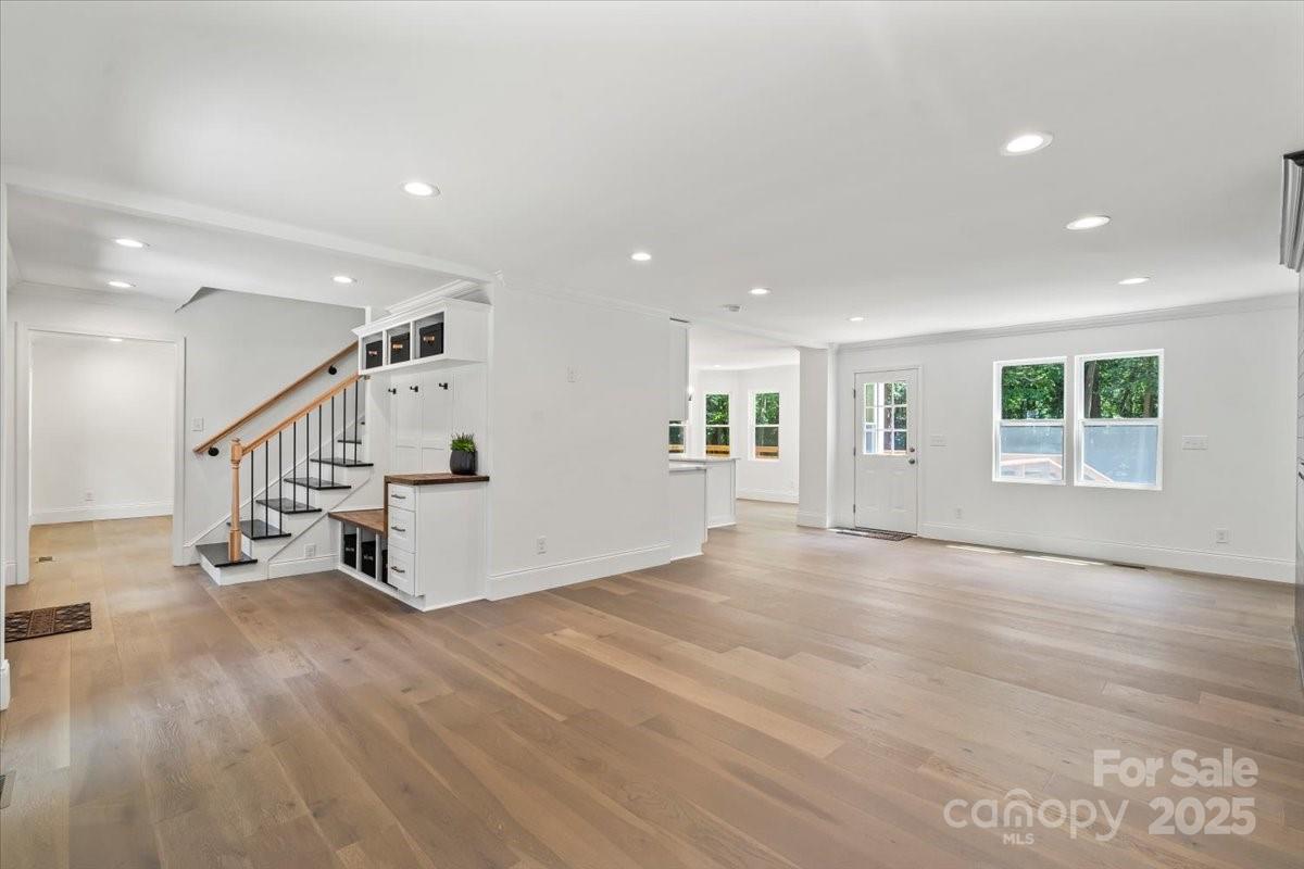 9830 Spring Harvest Drive Property Photo 3