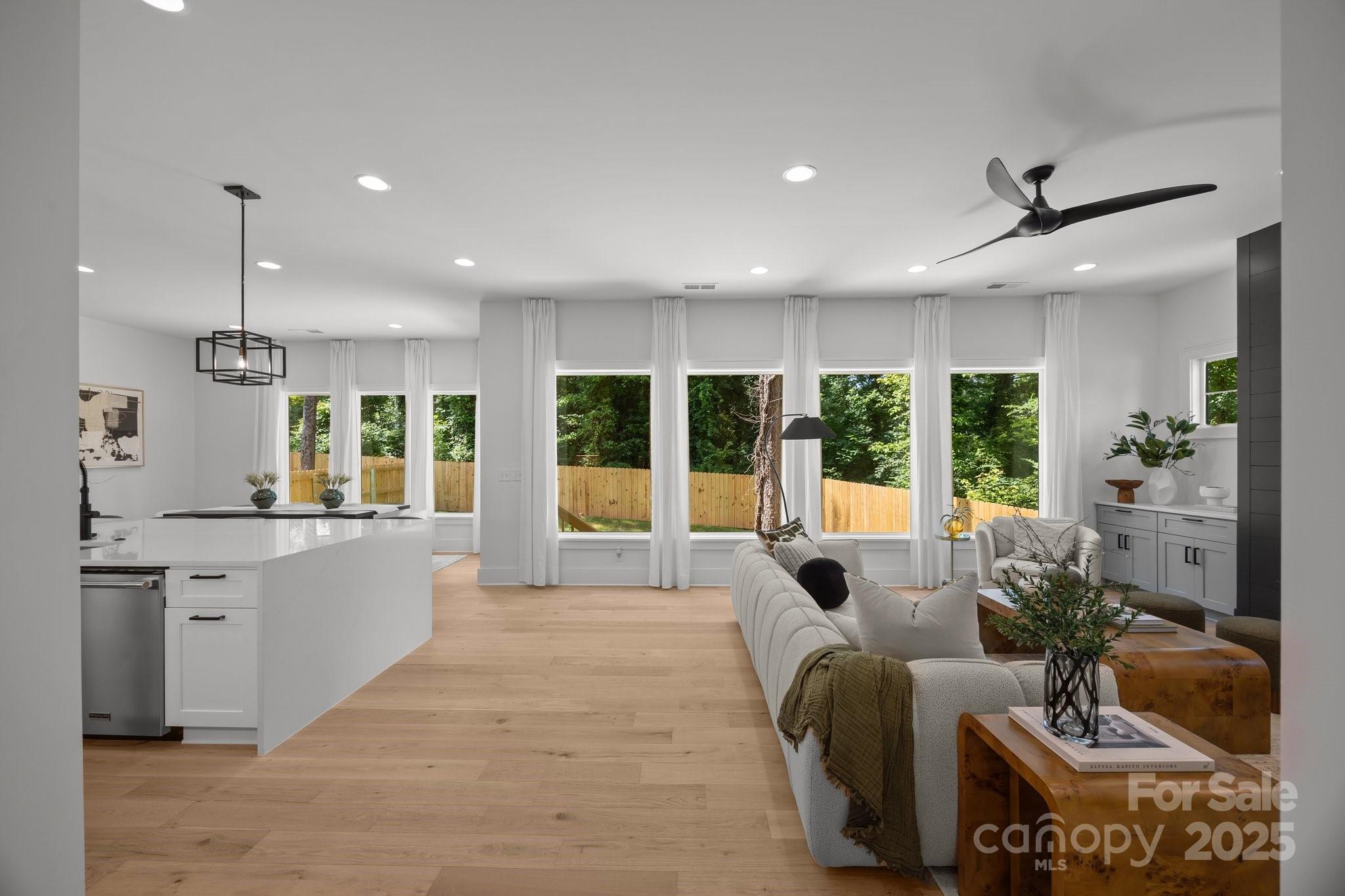 3953 Plainview Road Property Photo 13