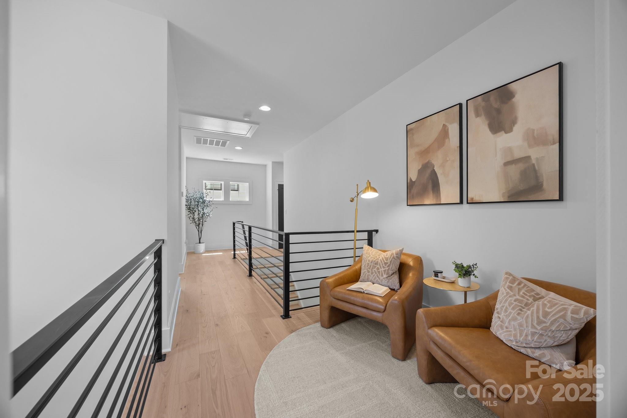 3953 Plainview Road Property Photo 20