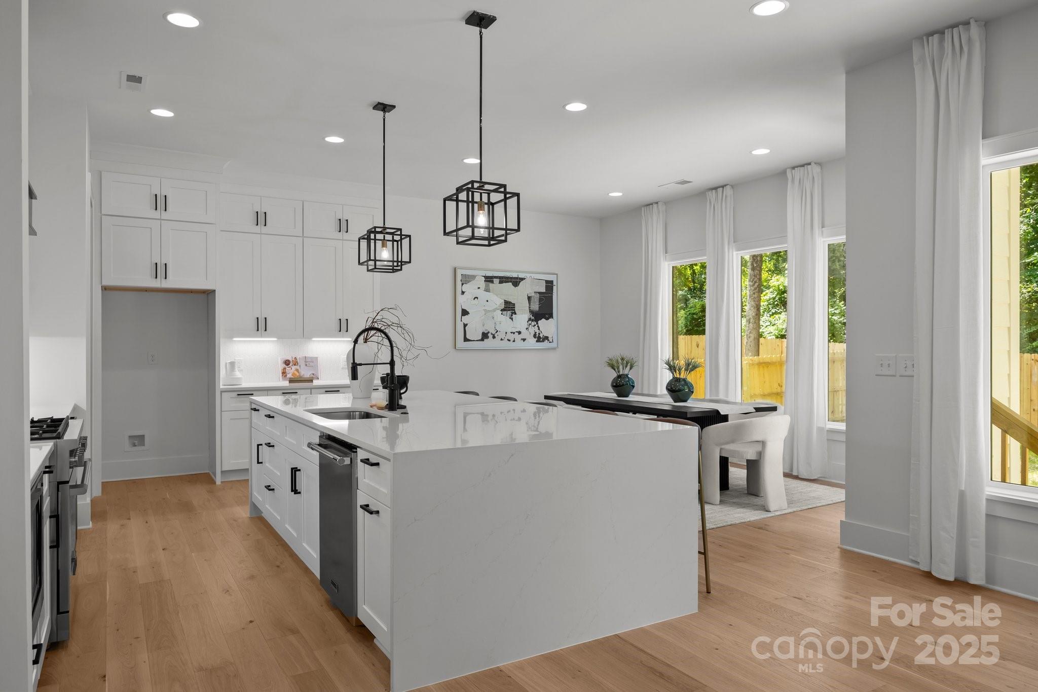 3953 Plainview Road Property Photo 33