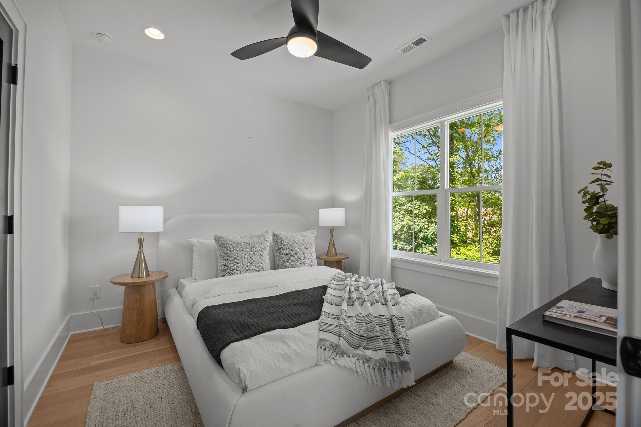 3953 Plainview Road Property Photo 35