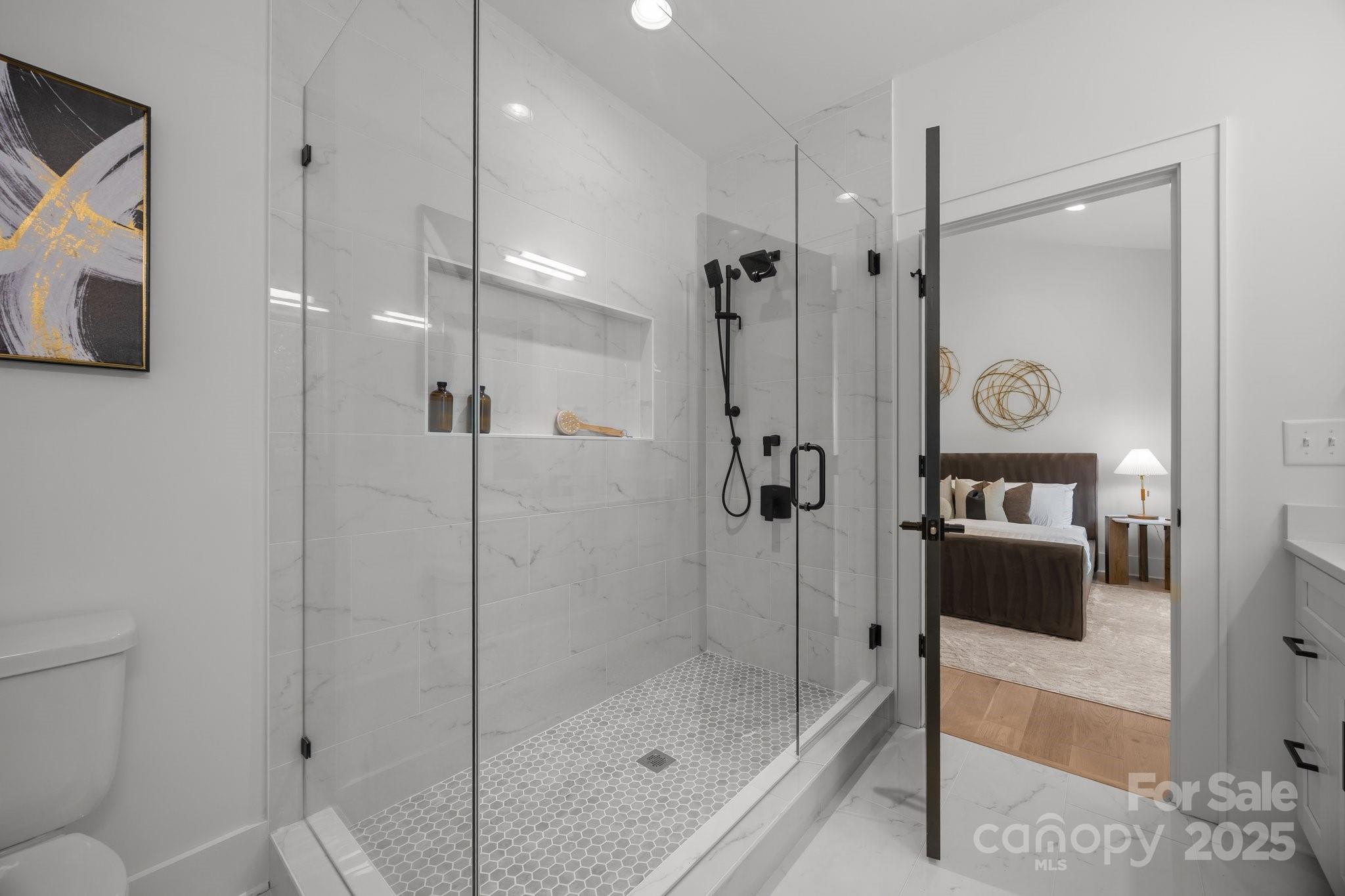 3953 Plainview Road Property Photo 40