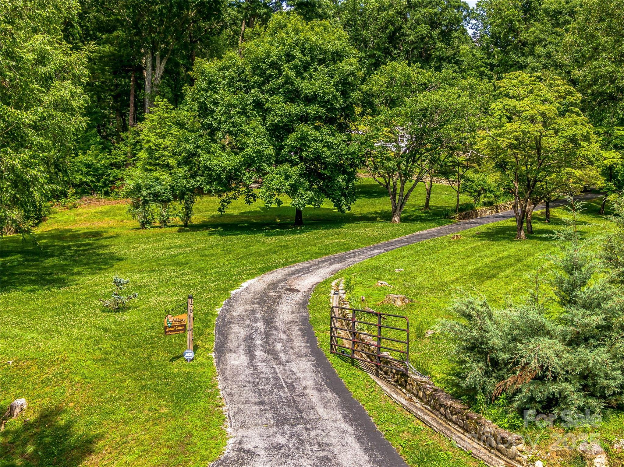 170 Twin Springs Road Property Photo 8