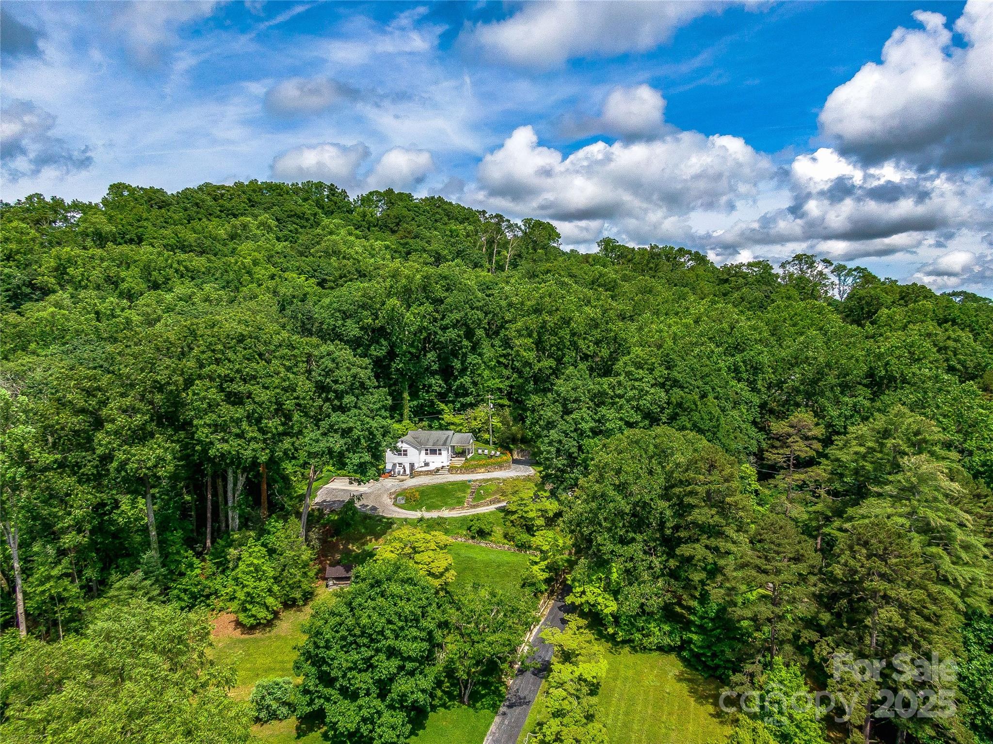 170 Twin Springs Road Property Photo 12