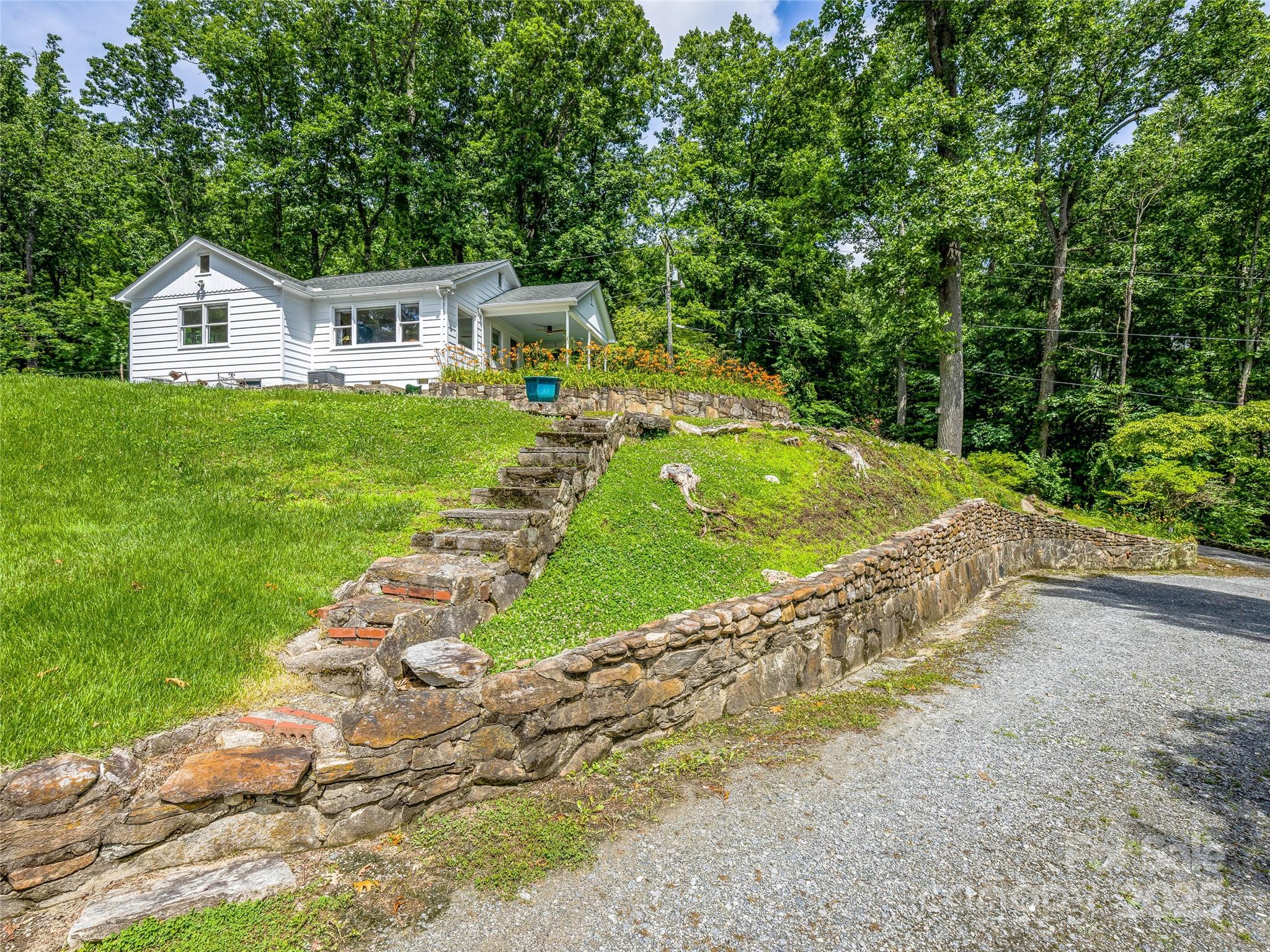 170 Twin Springs Road Property Photo 27