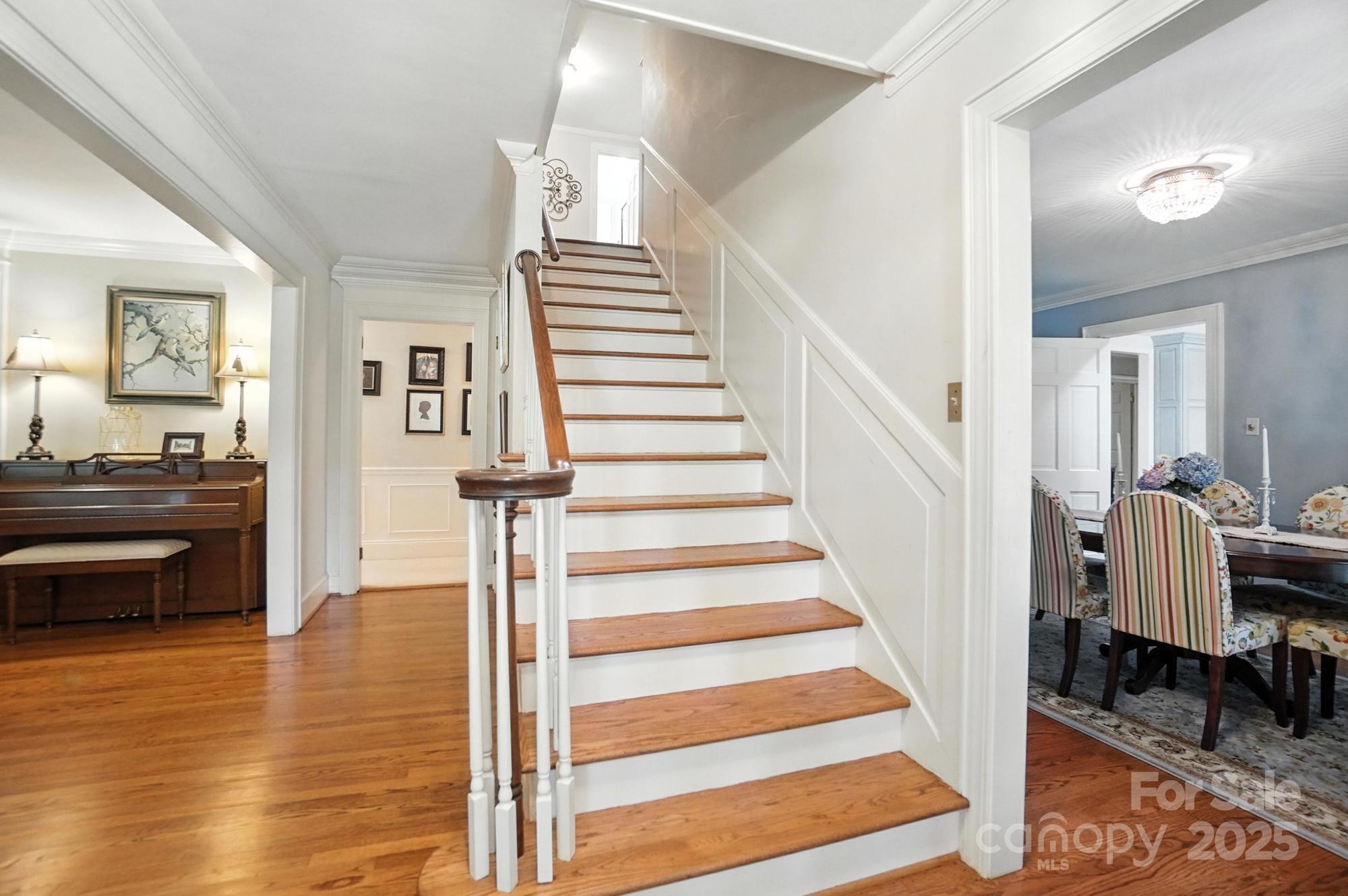 307 Dogwood Drive Property Photo 5