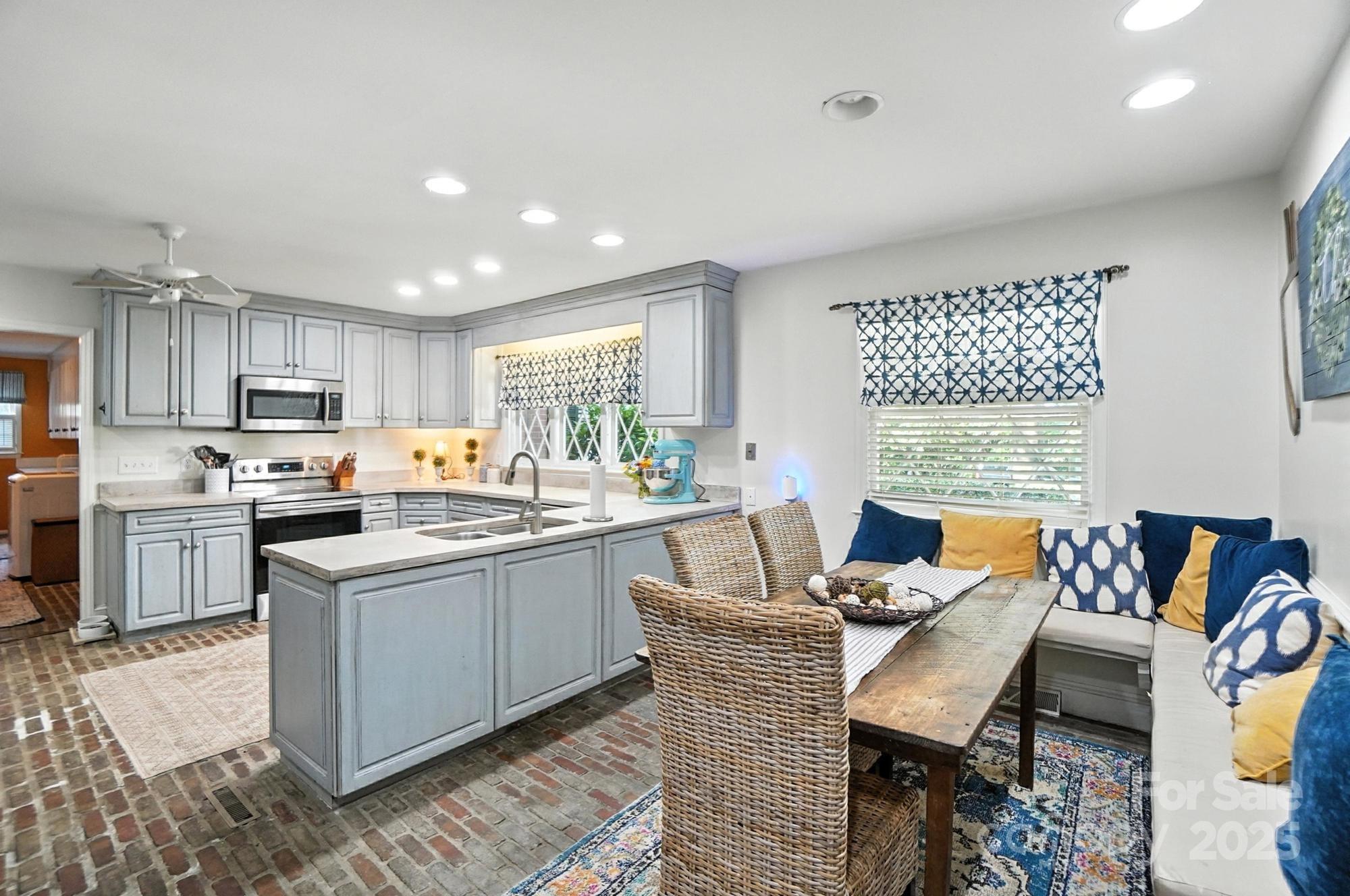 307 Dogwood Drive Property Photo 14