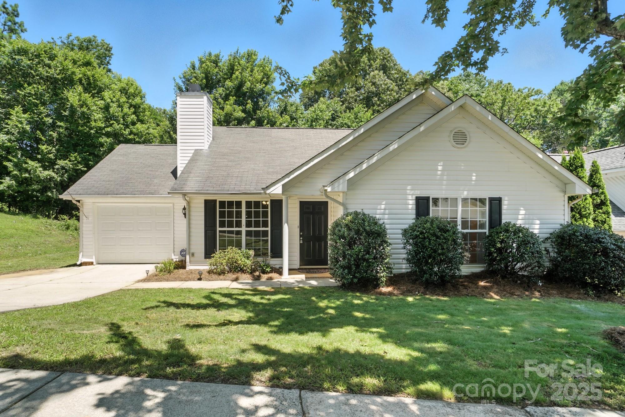 14658 Laura Michelle Road Property Photo 1