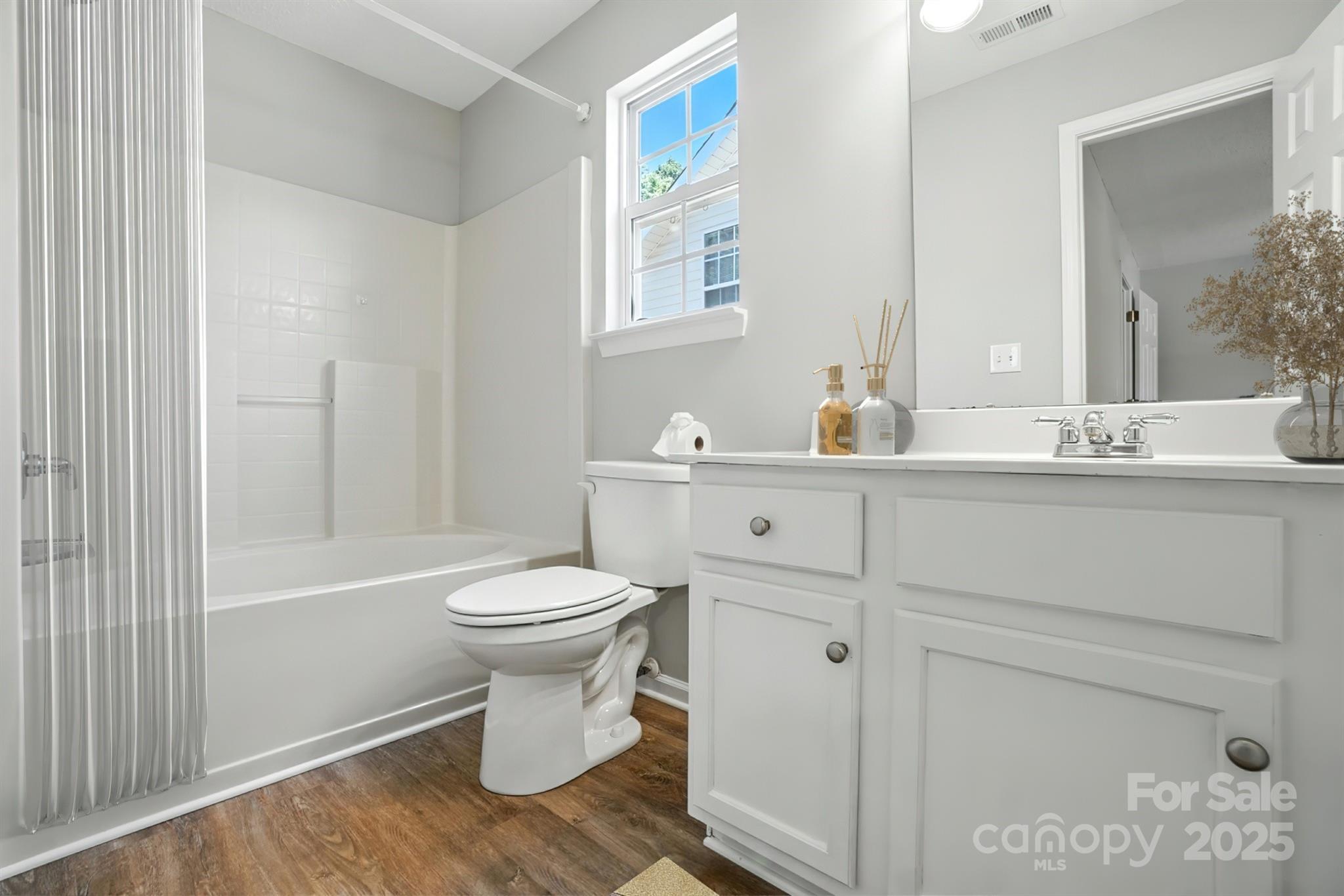 14658 Laura Michelle Road Property Photo 8