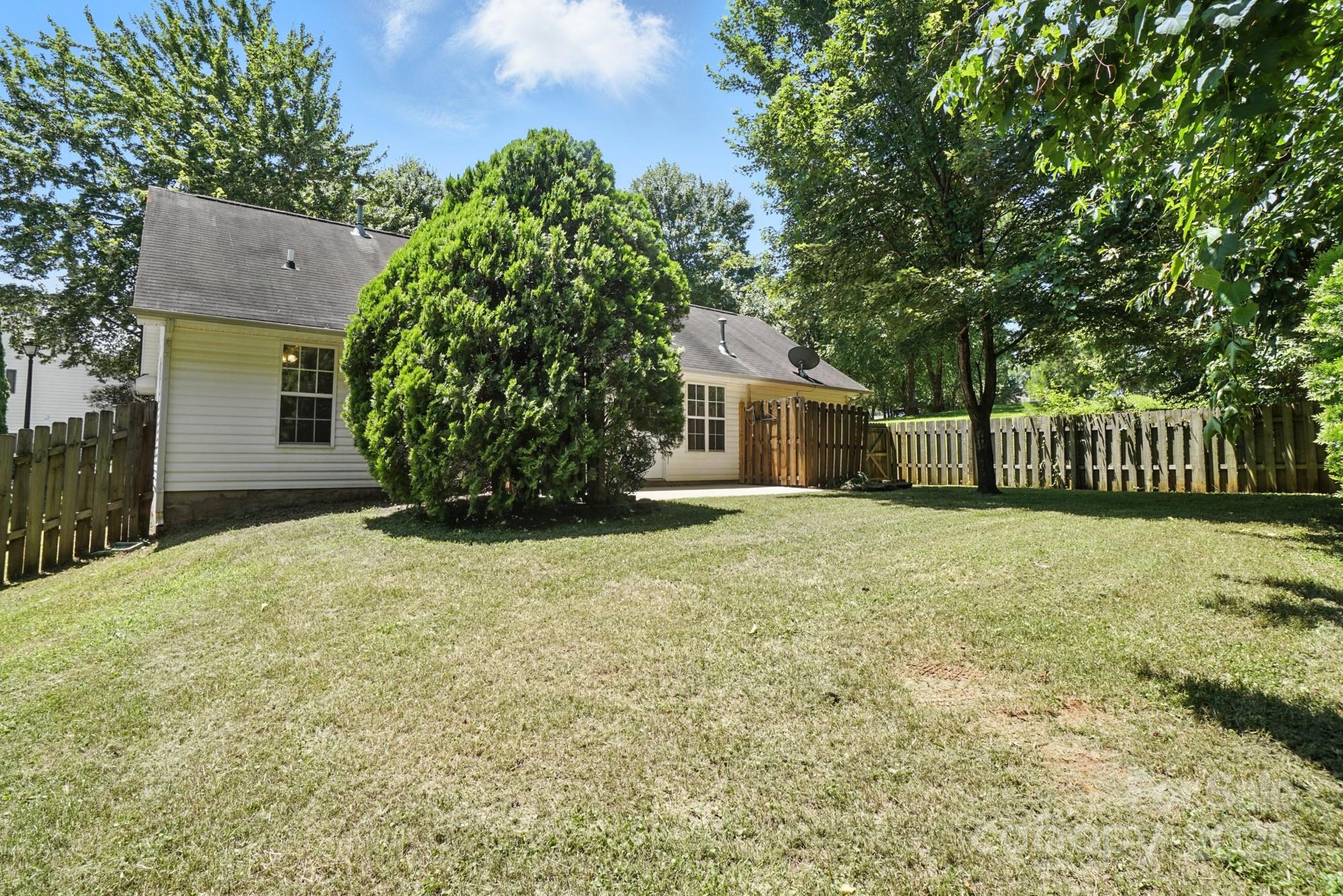 14658 Laura Michelle Road Property Photo 16