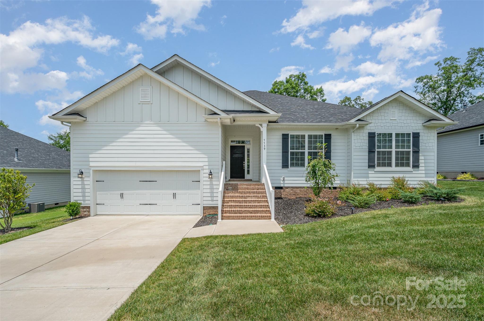 7739 Village Parkway Property Photo 1