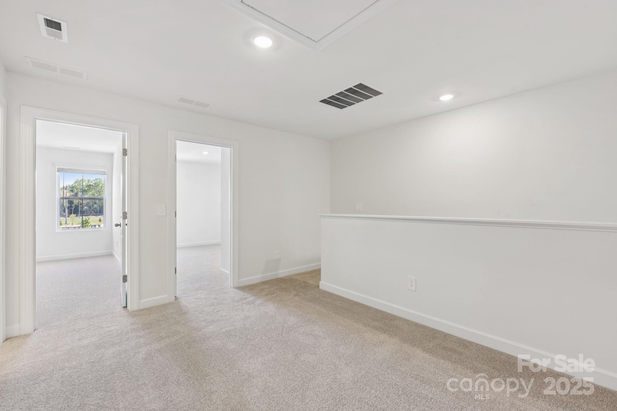 214 Tiger Lily Drive Property Photo 7