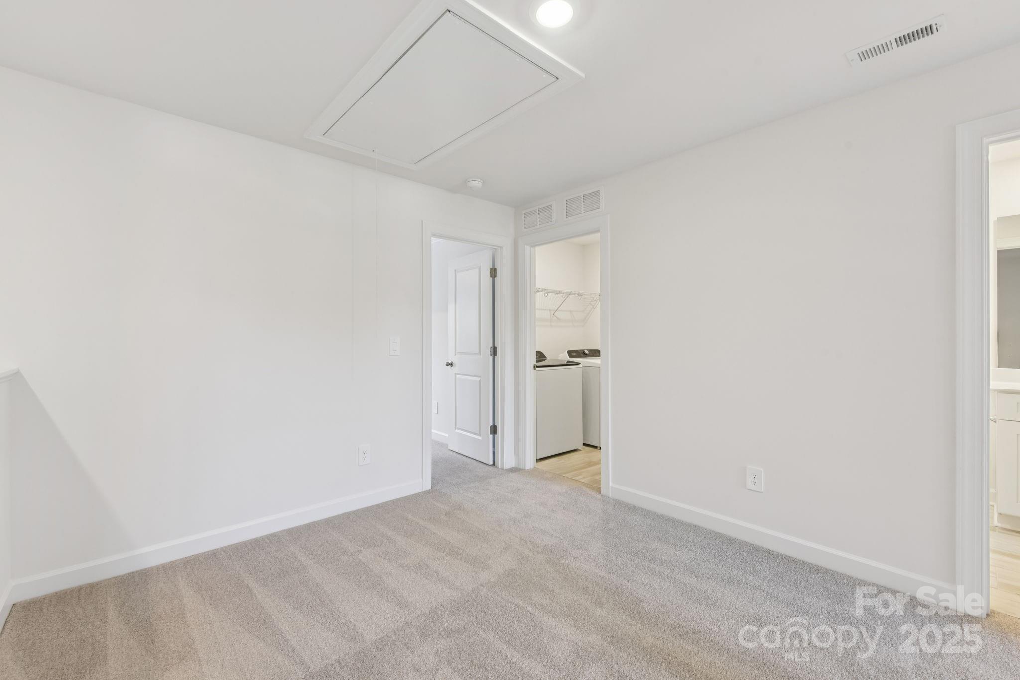 214 Tiger Lily Drive Property Photo 8