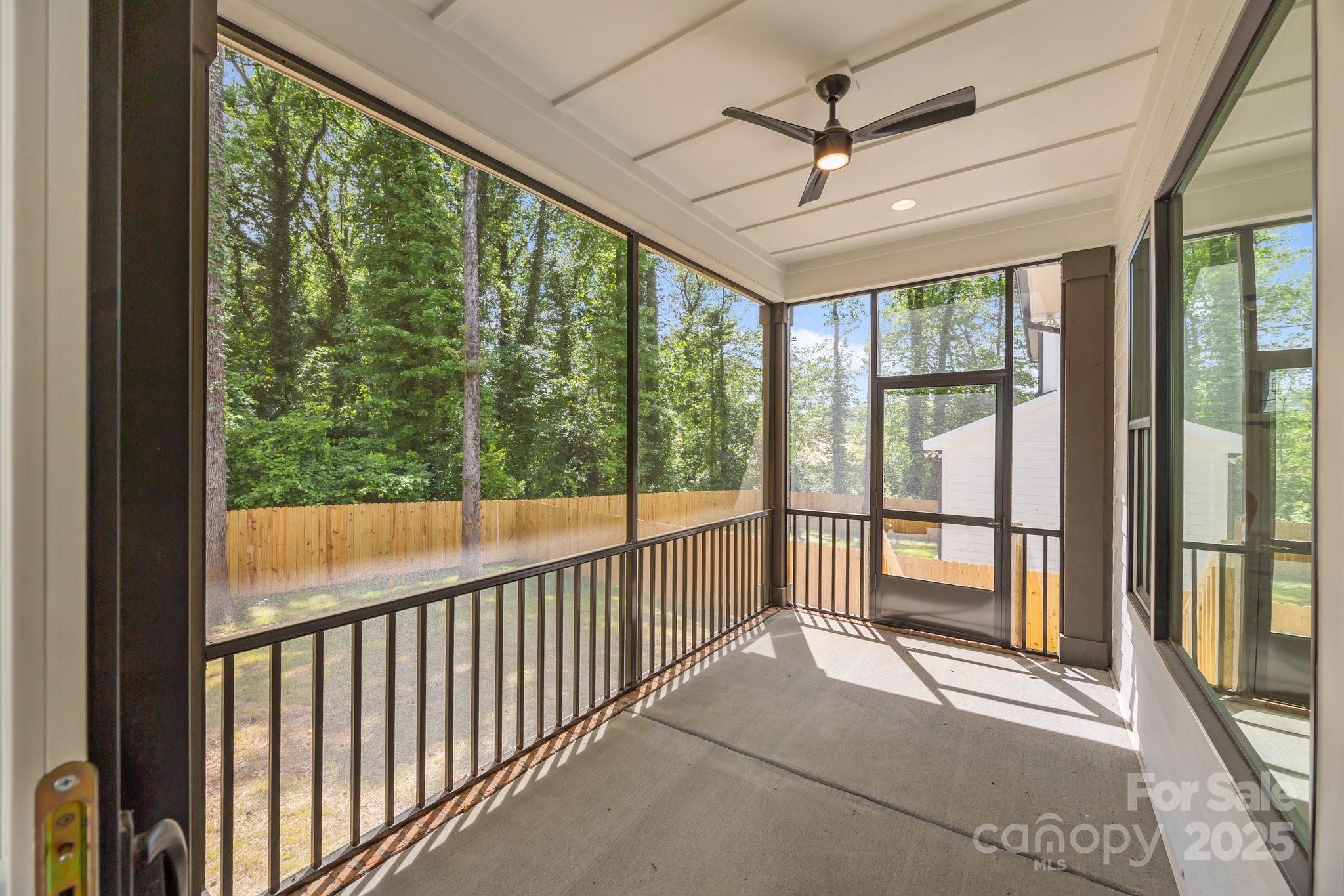 3949 Plainview Road Property Photo 15