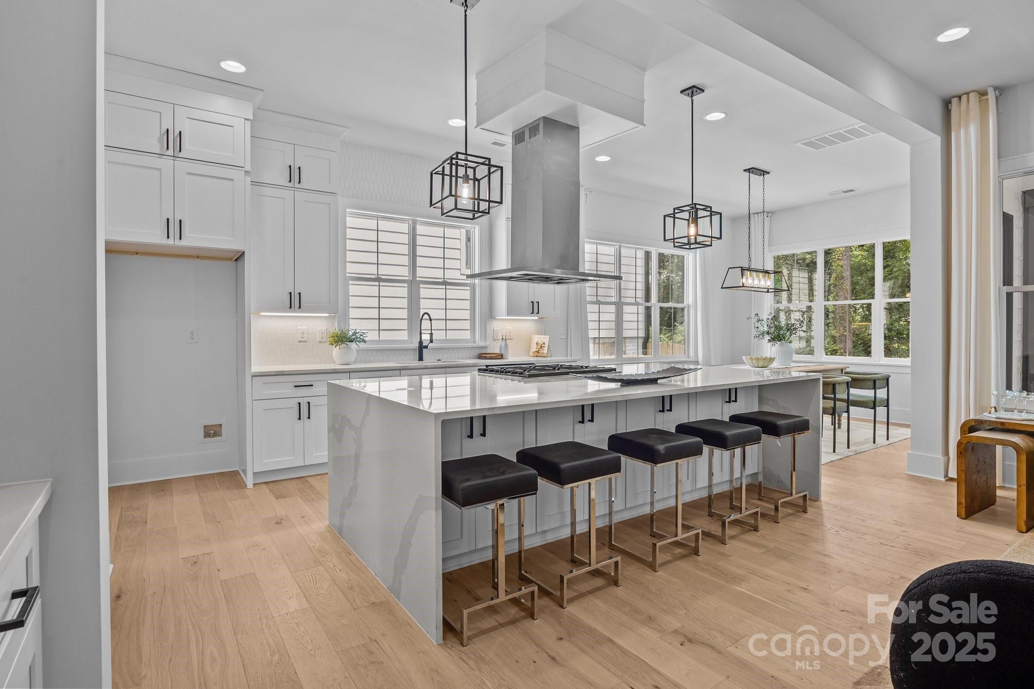 3949 Plainview Road Property Photo 18