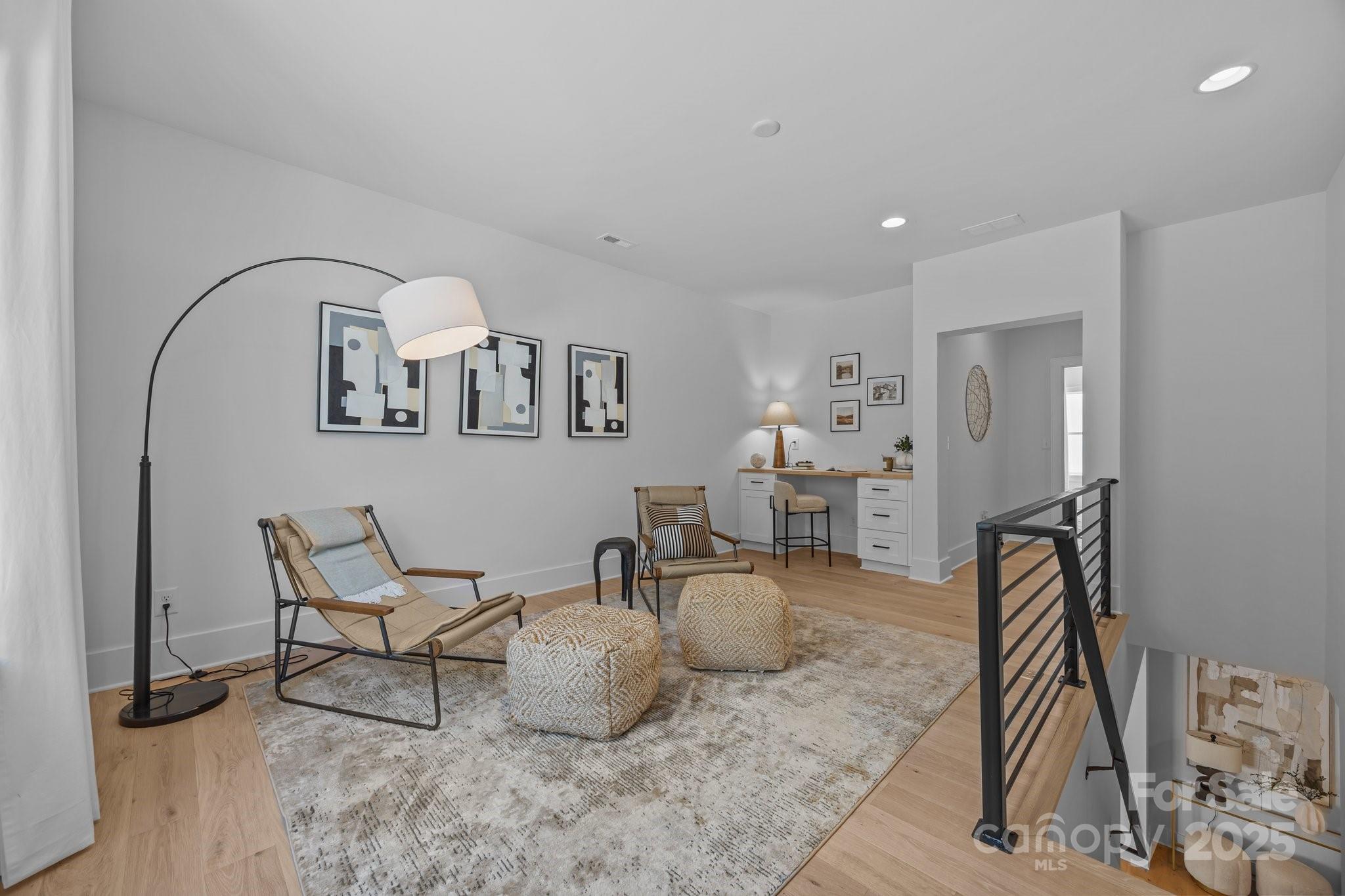 3949 Plainview Road Property Photo 22