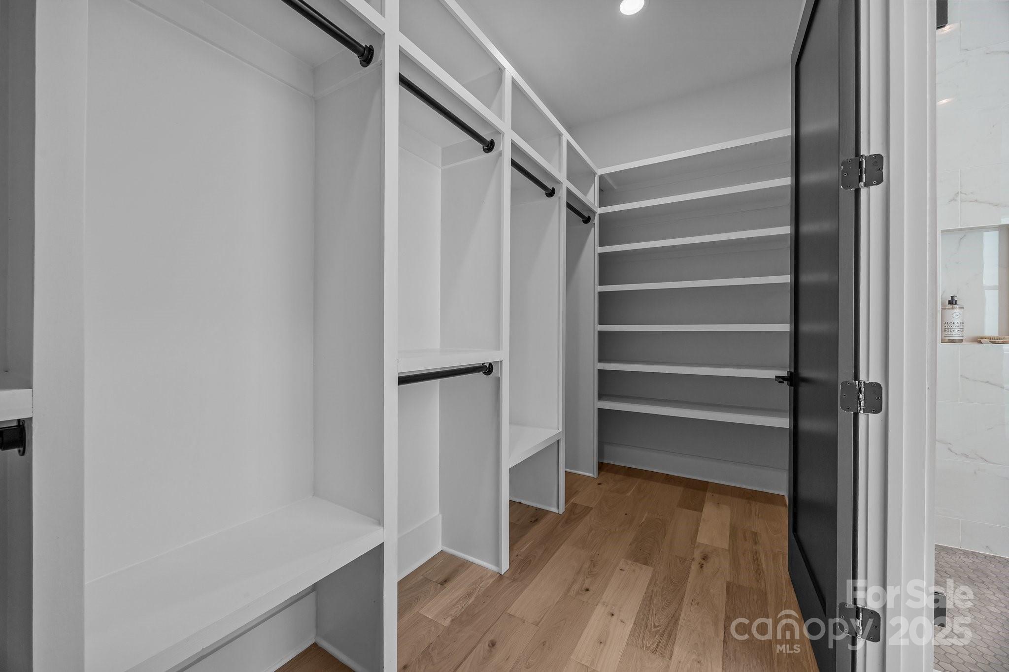 3949 Plainview Road Property Photo 23