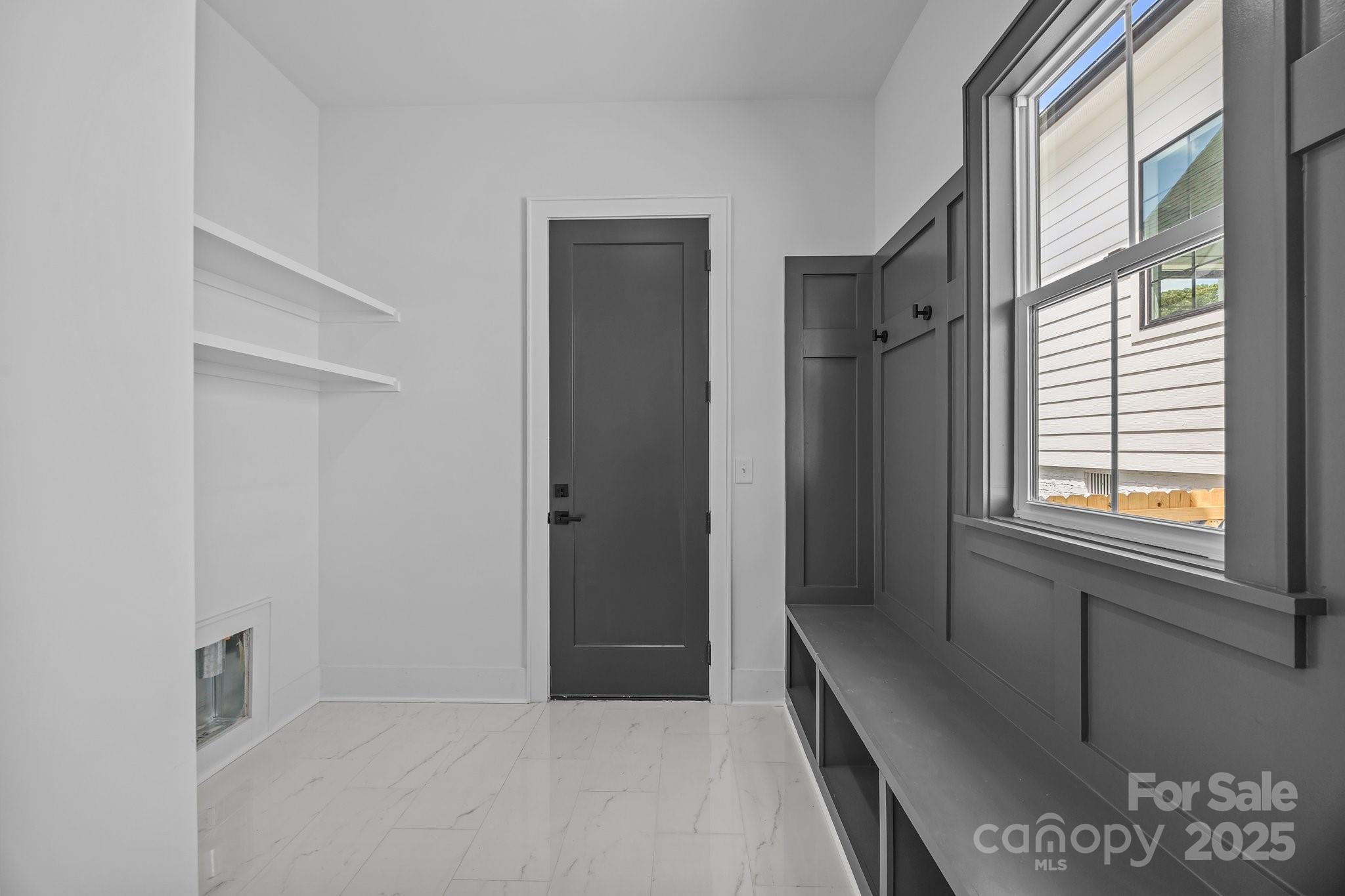 3949 Plainview Road Property Photo 29