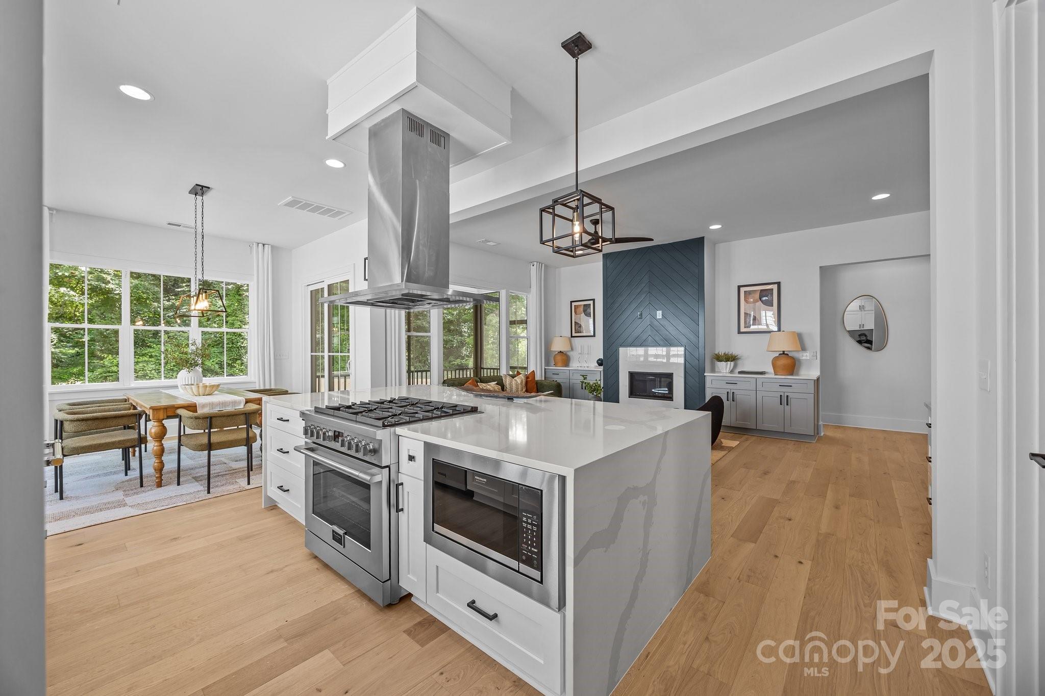 3949 Plainview Road Property Photo 34