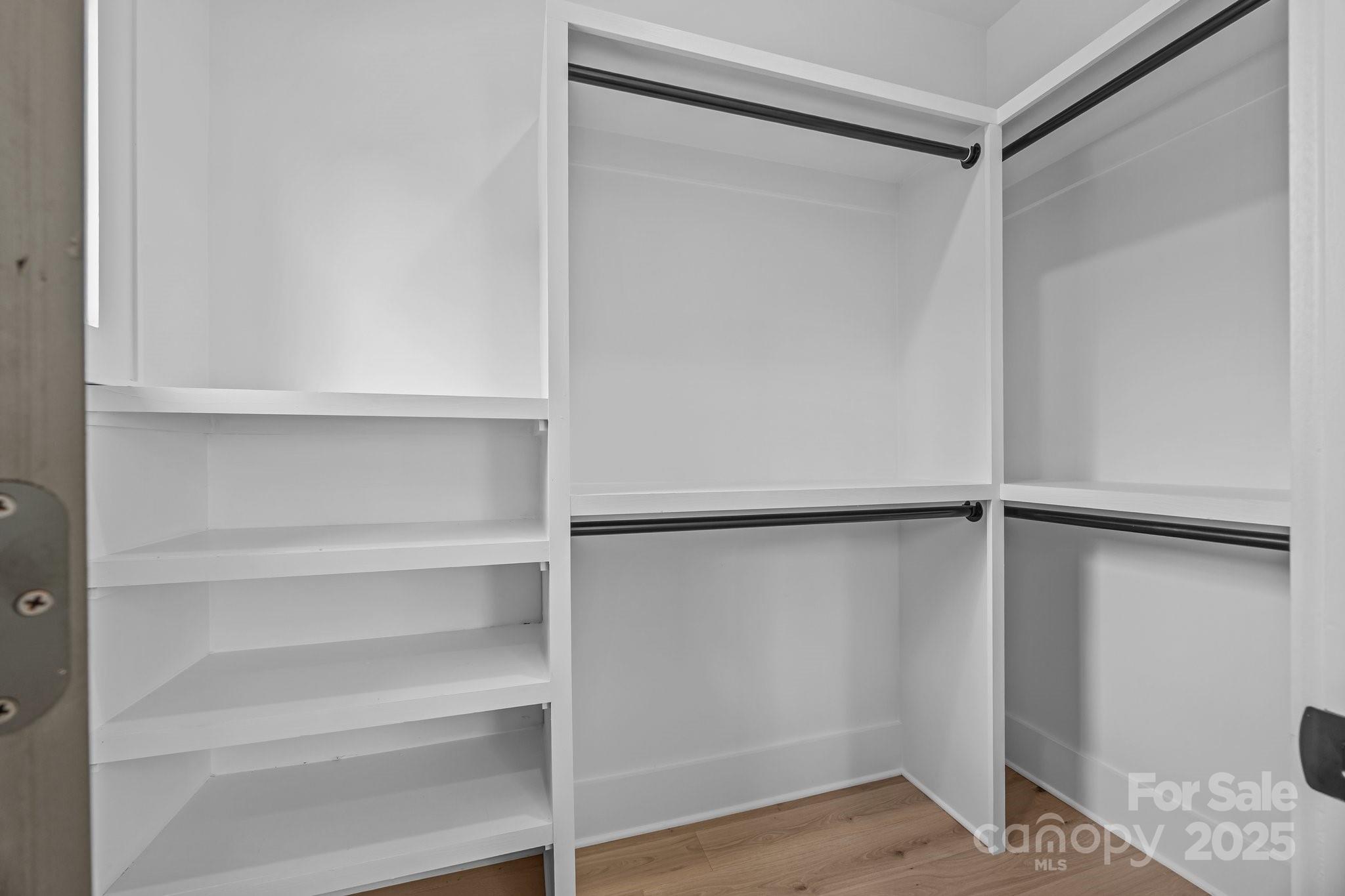 3949 Plainview Road Property Photo 38