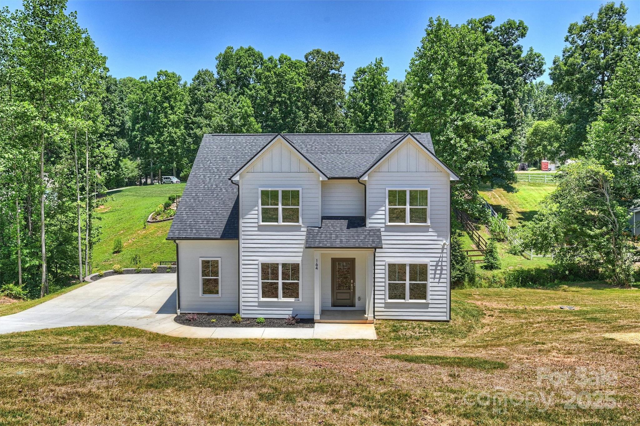 164 Meadow Glen Drive Property Photo 1