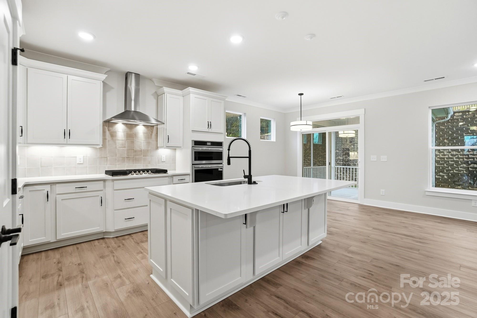 111 Longwood Road 59 Property Photo 9