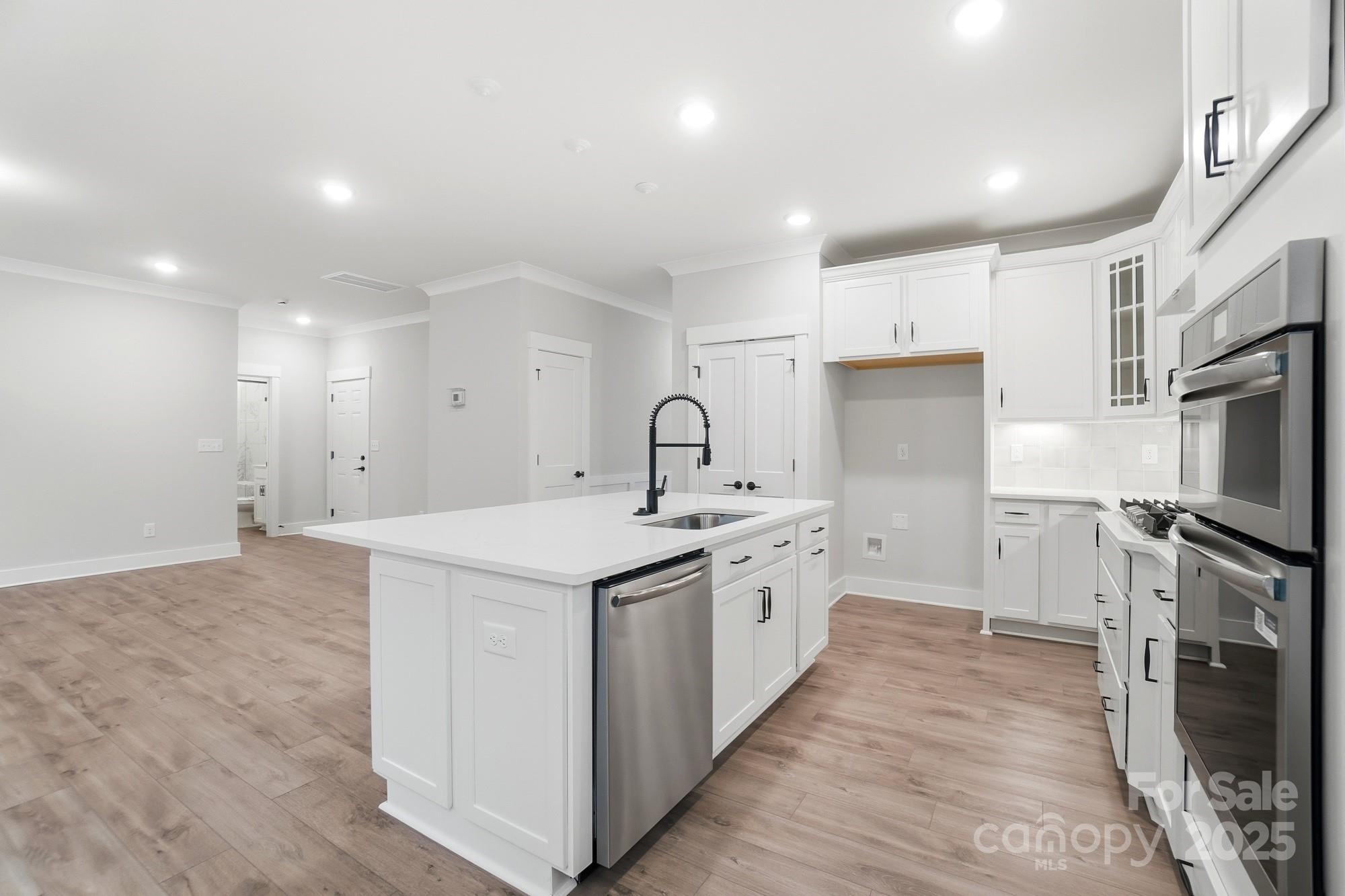 111 Longwood Road 59 Property Photo 10