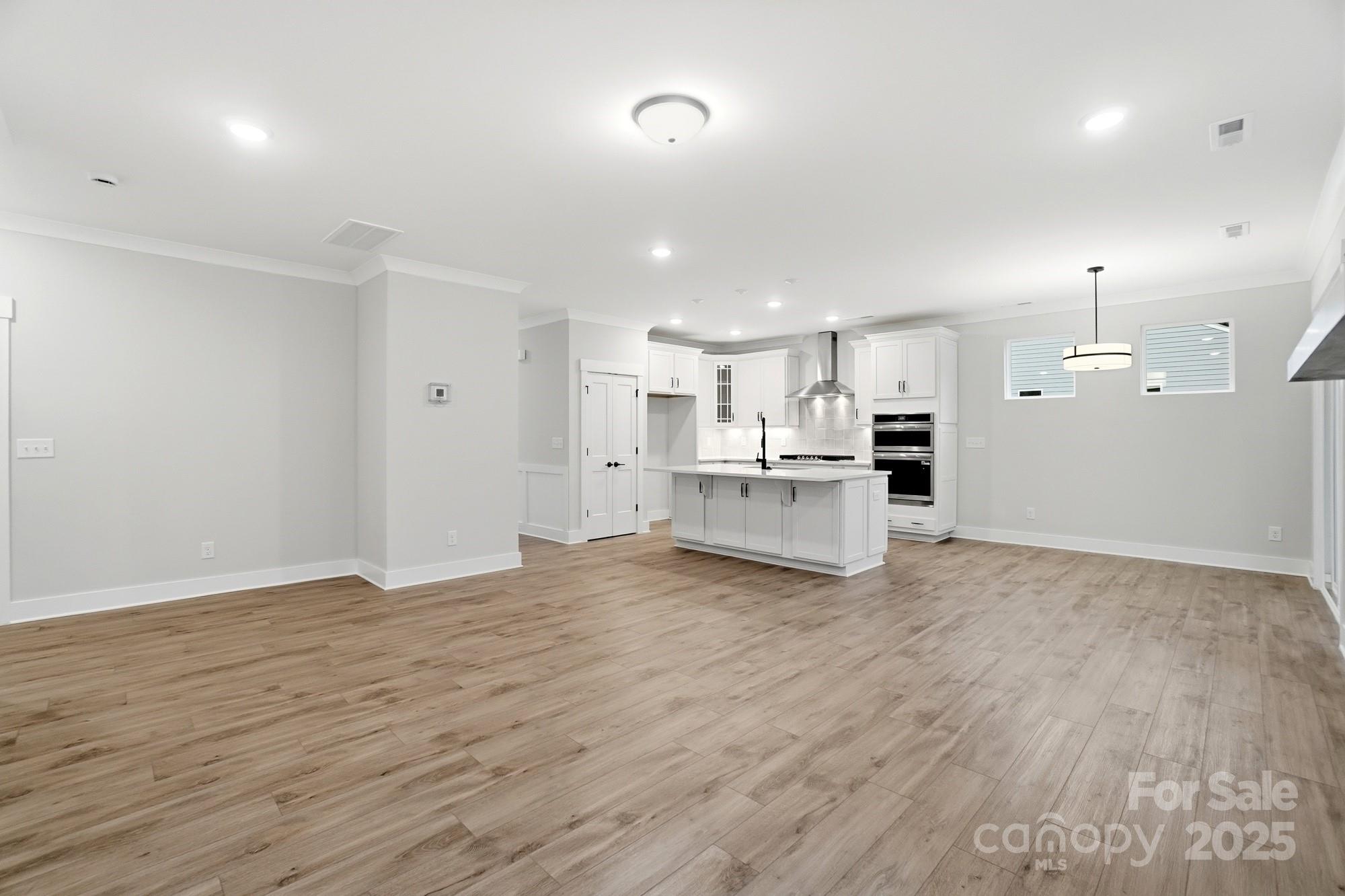 111 Longwood Road 59 Property Photo 17