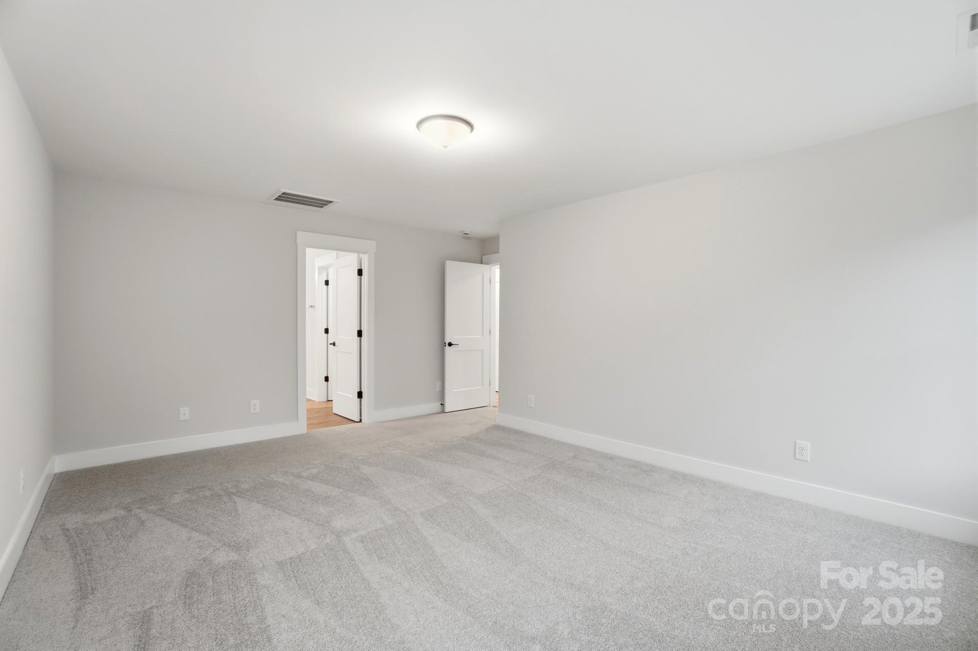 111 Longwood Road 59 Property Photo 25