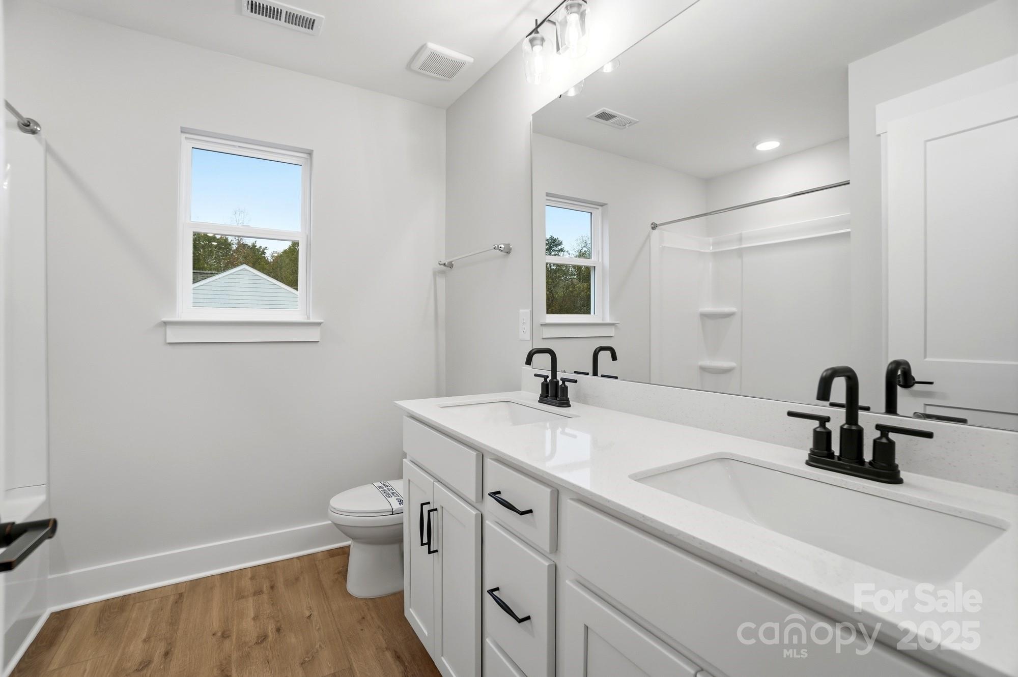 111 Longwood Road 59 Property Photo 32