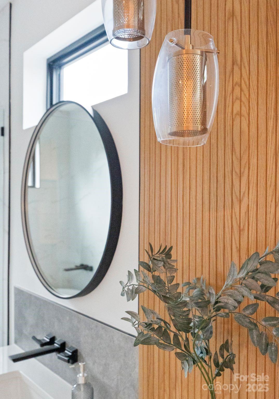 412 State Street Property Photo 22