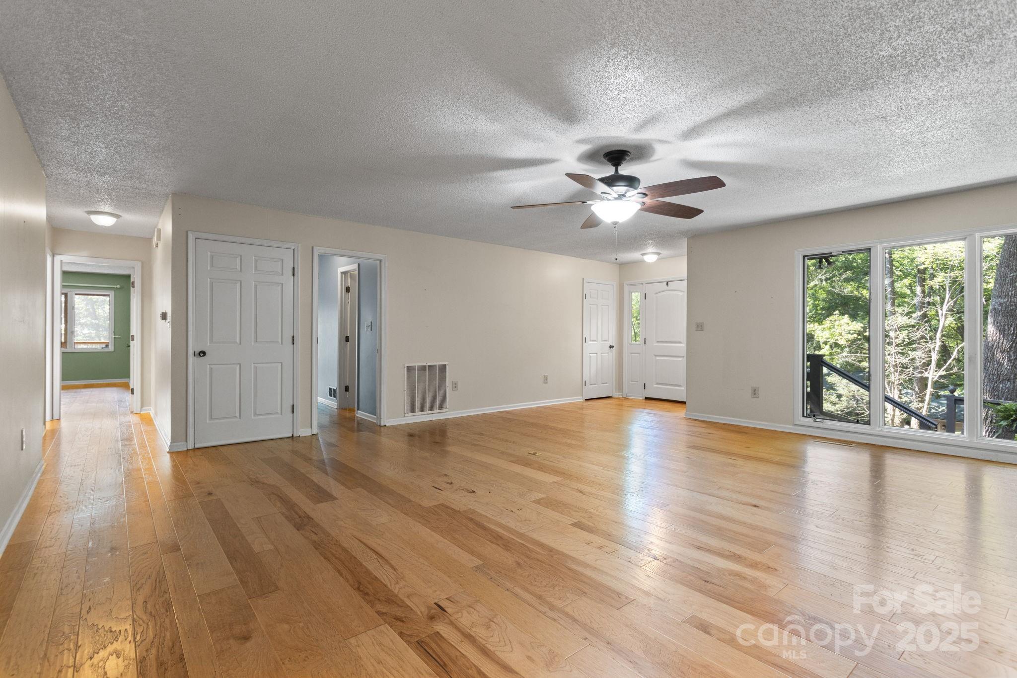 56 Cardinal Circle Property Photo 9