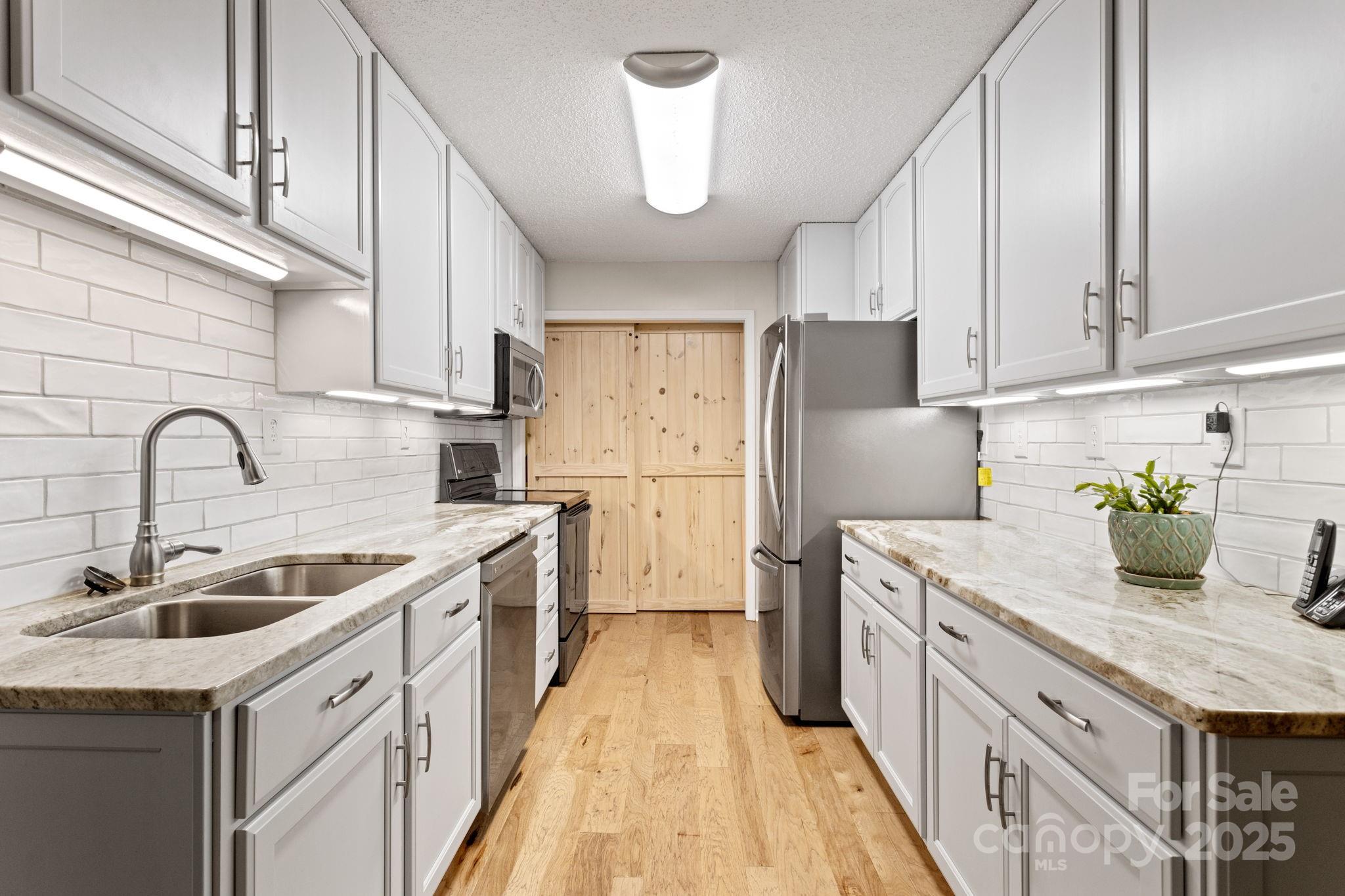 56 Cardinal Circle Property Photo 12