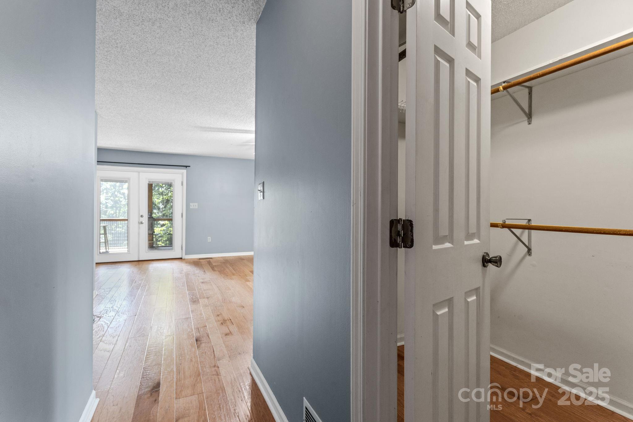 56 Cardinal Circle Property Photo 14