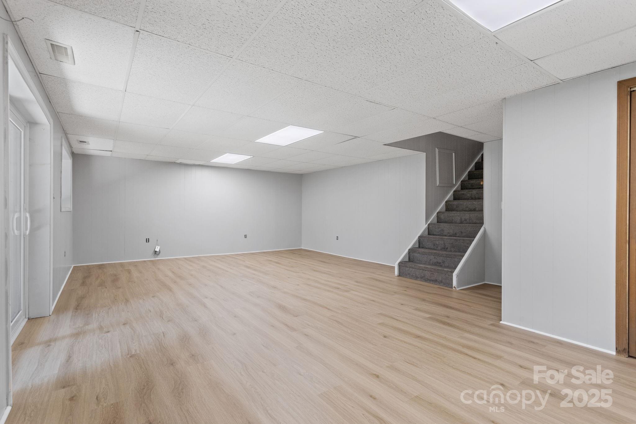 56 Cardinal Circle Property Photo 24