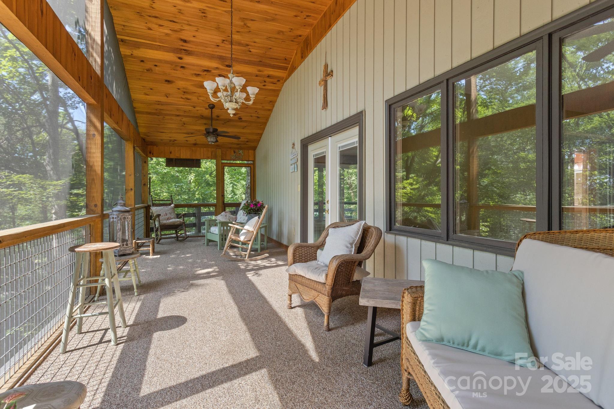 56 Cardinal Circle Property Photo 25