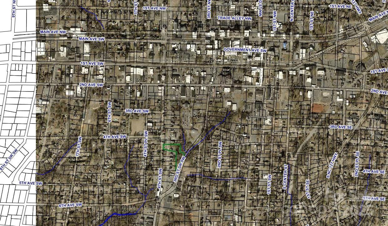 000 4th Street Property Photo 3