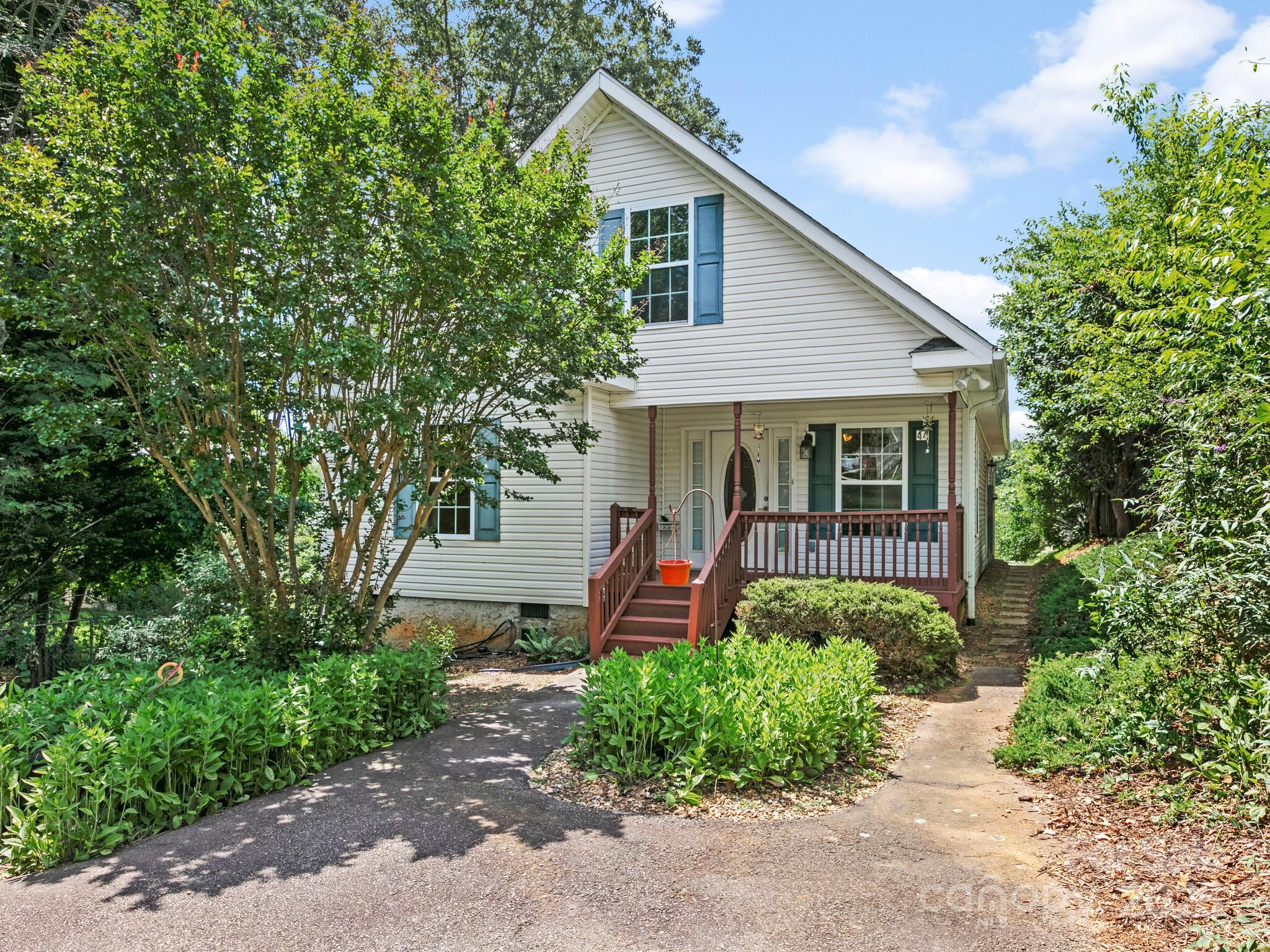 44 5th Avenue Property Photo 1